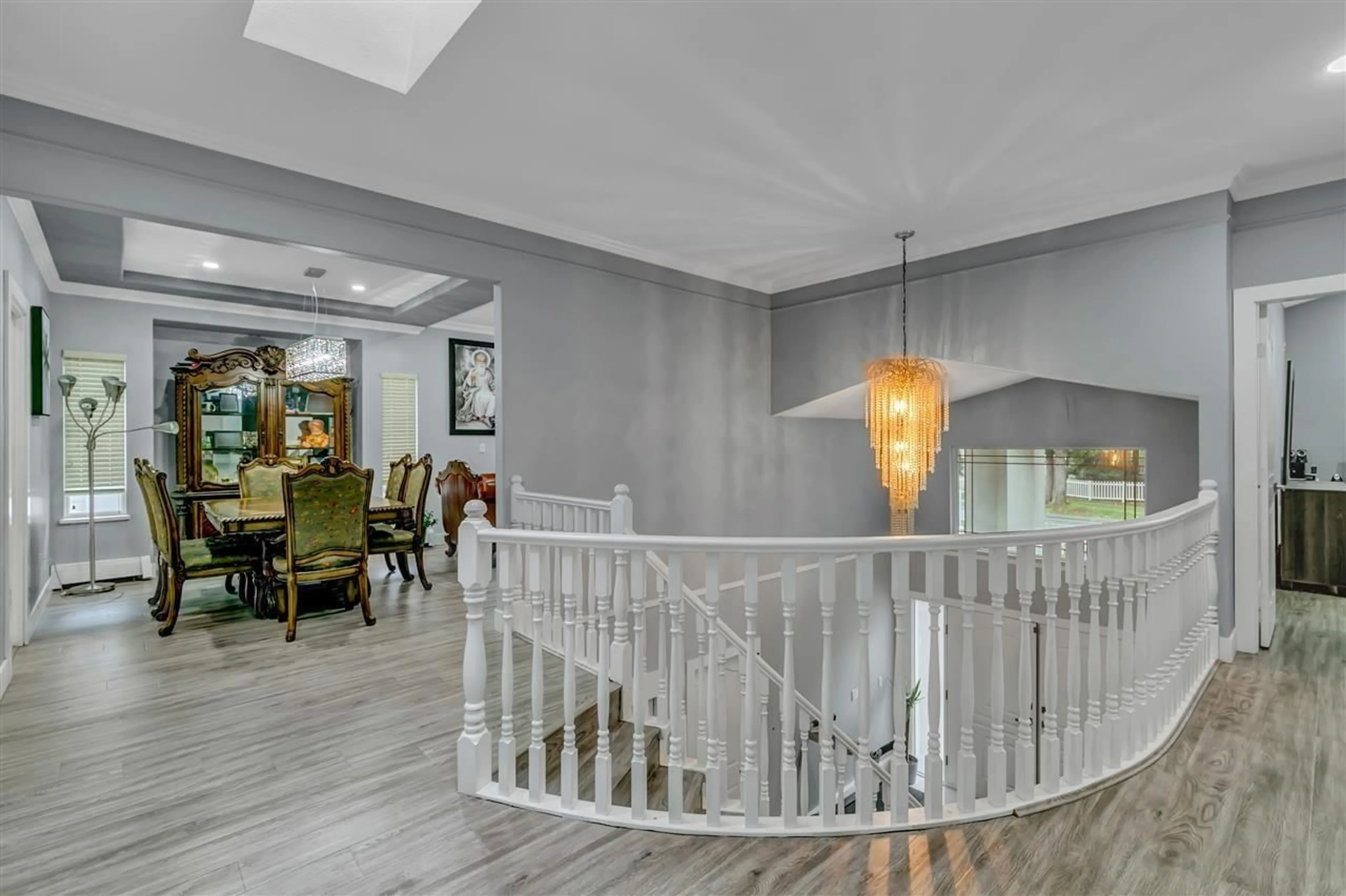 Indoor foyer for 6550 128, Surrey British Columbia V3W4C6