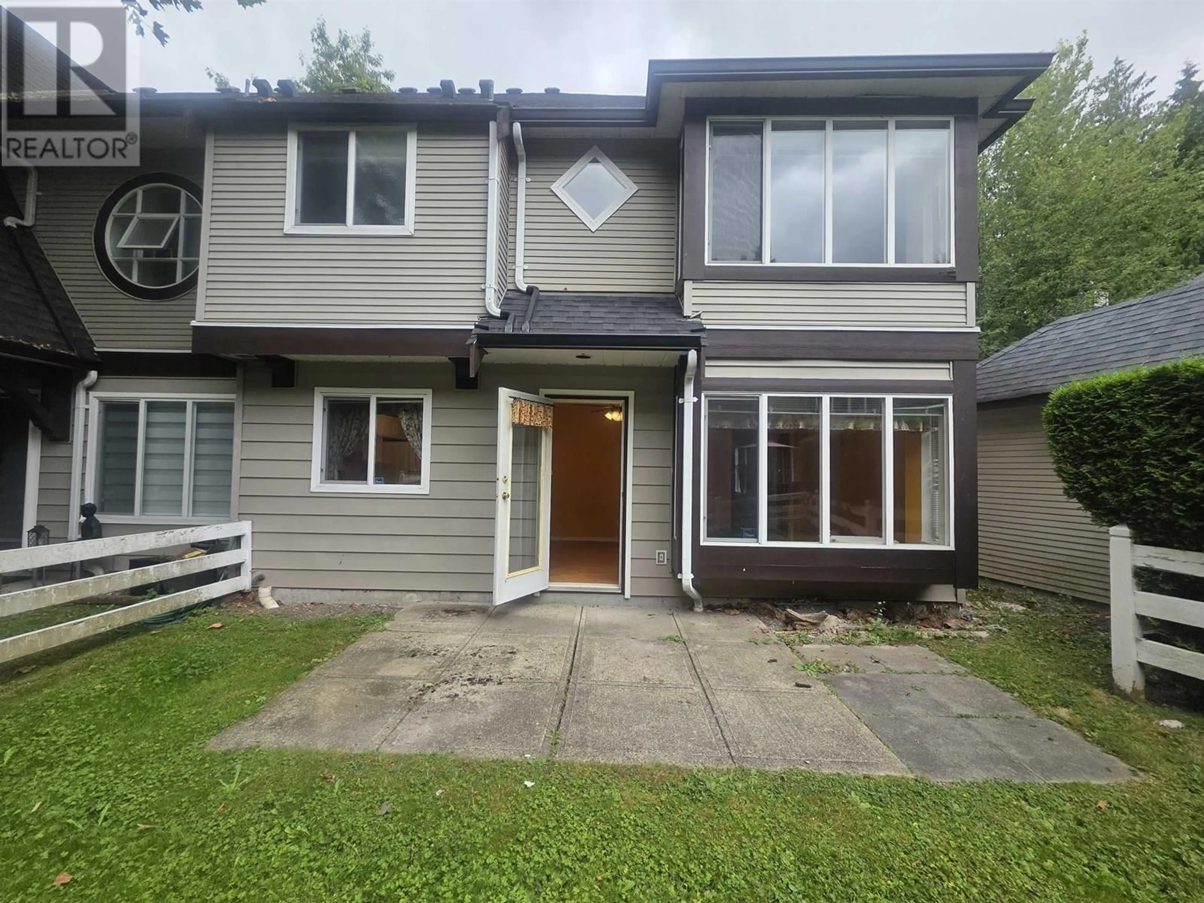 Home with vinyl exterior material, street for 55 - 11757 236 STREET, Maple Ridge British Columbia V4R2E4