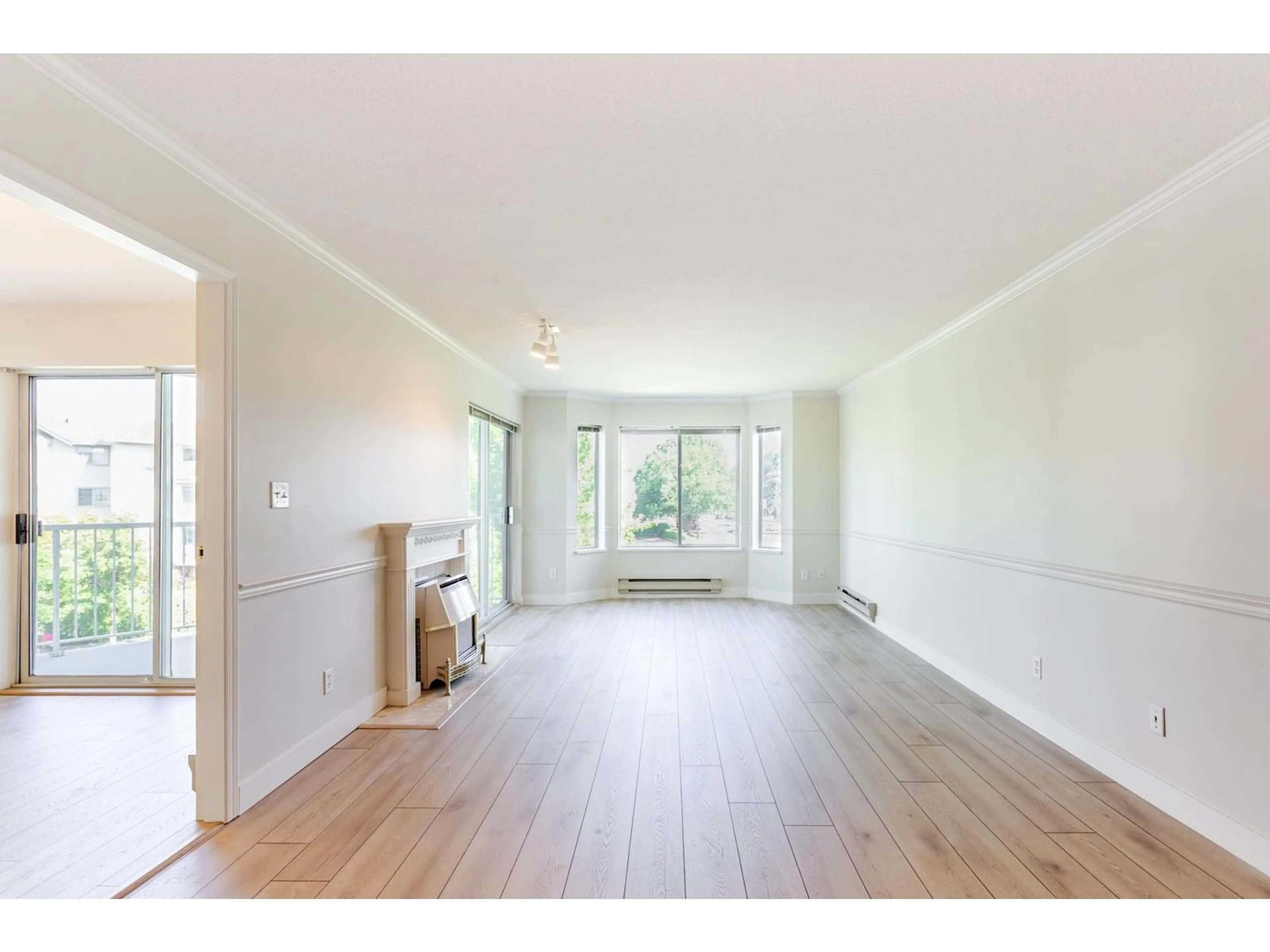 A pic of a room for 217 - 20600 53A, Langley British Columbia V3A8C2