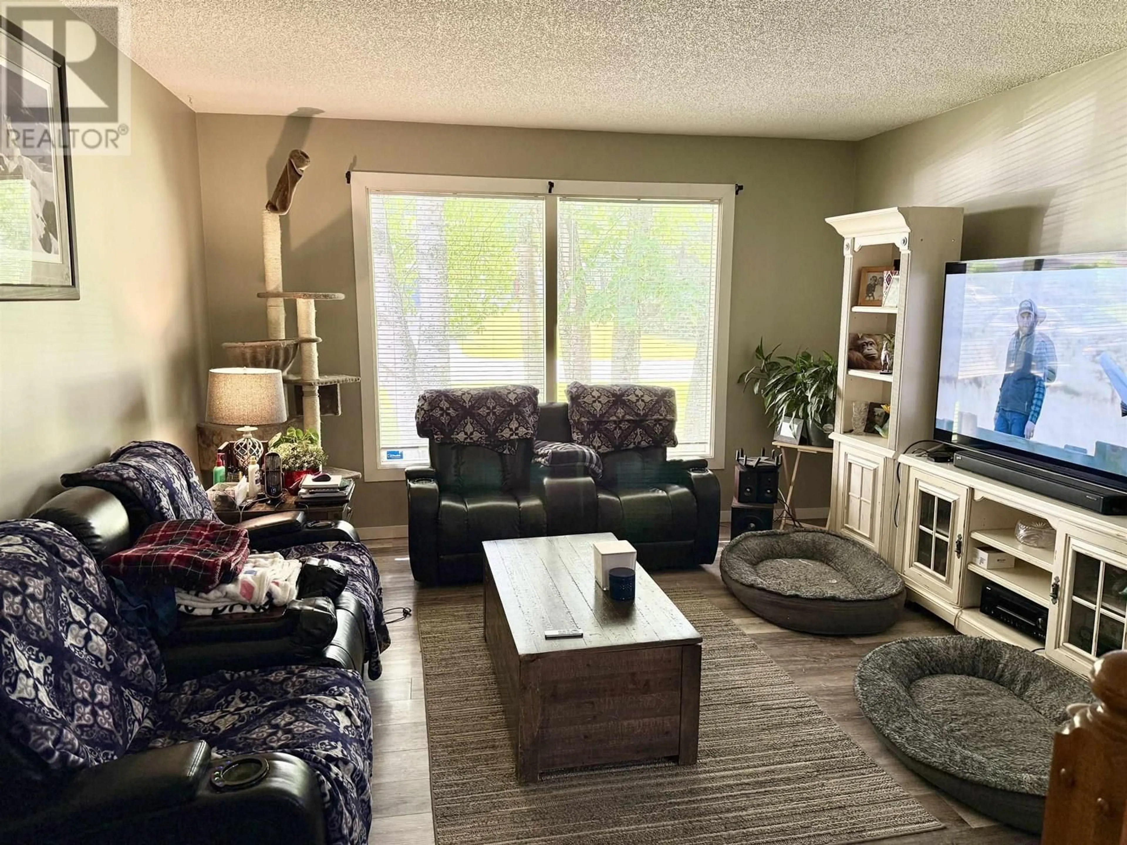 Living room with furniture, unknown for 2908 RIDGEVIEW DRIVE, Prince George British Columbia V2K3R9