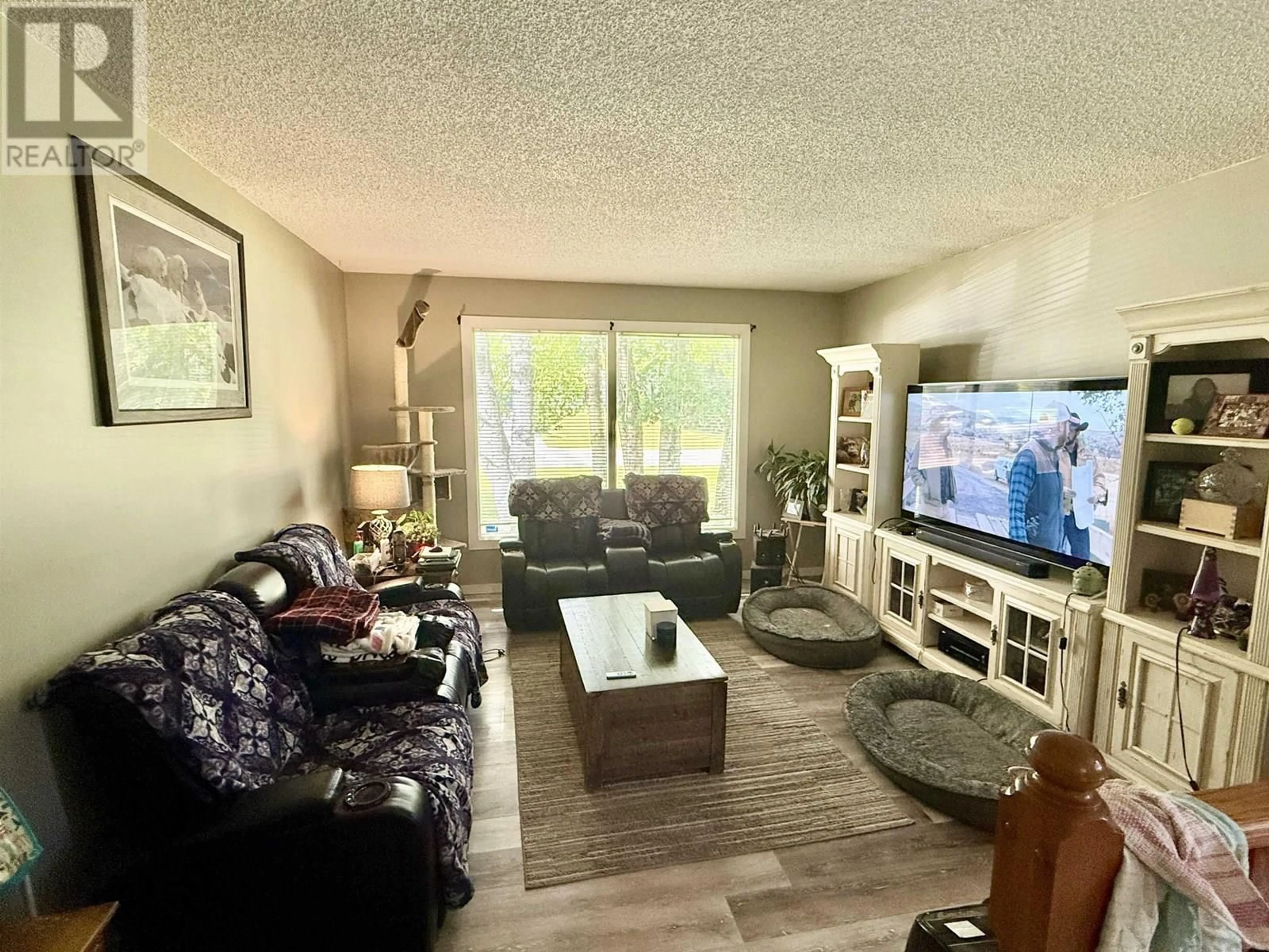 Living room with furniture, unknown for 2908 RIDGEVIEW DRIVE, Prince George British Columbia V2K3R9