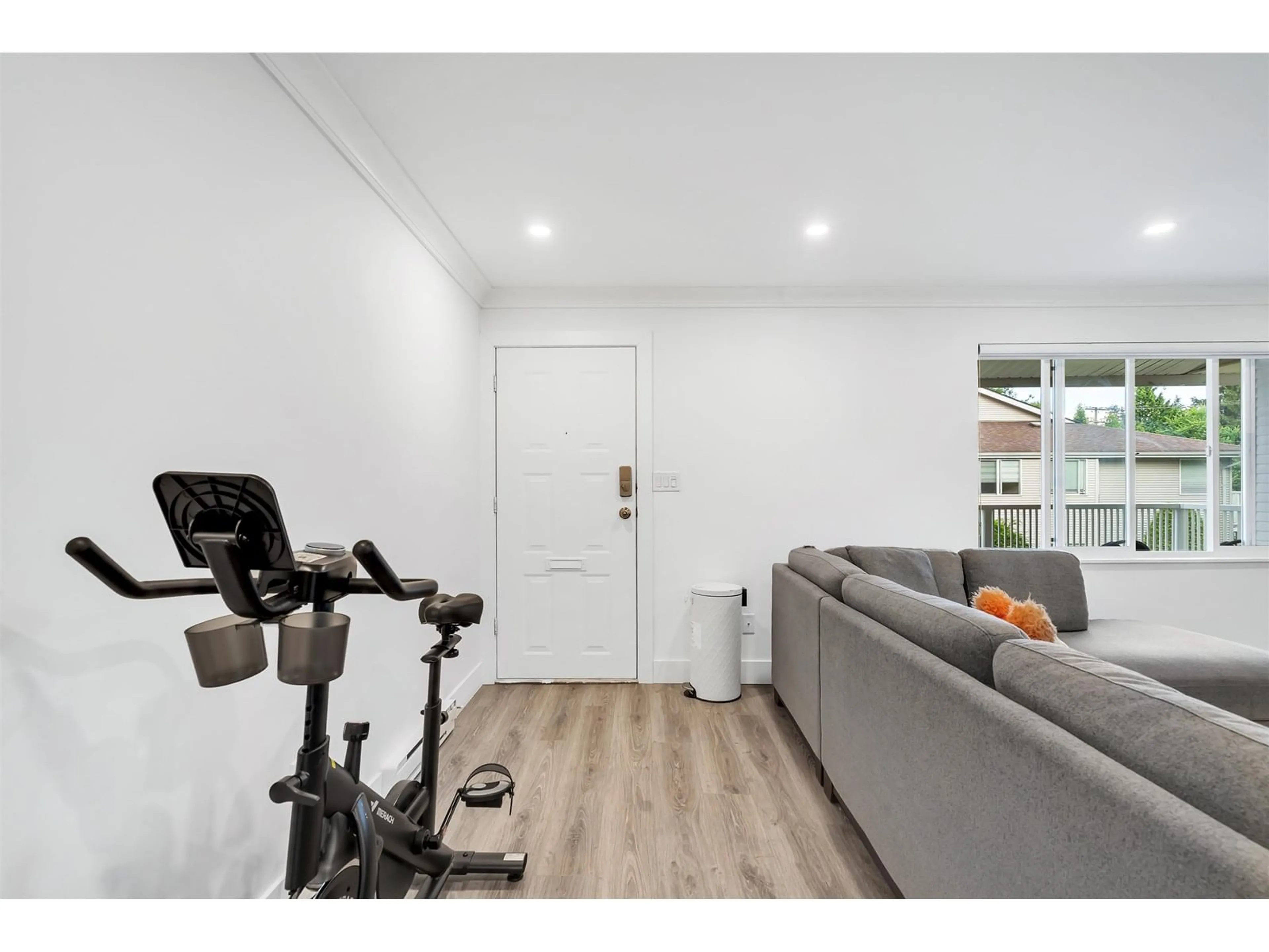 Gym or fitness room for 209 - 13947 72, Surrey British Columbia V3W2P6