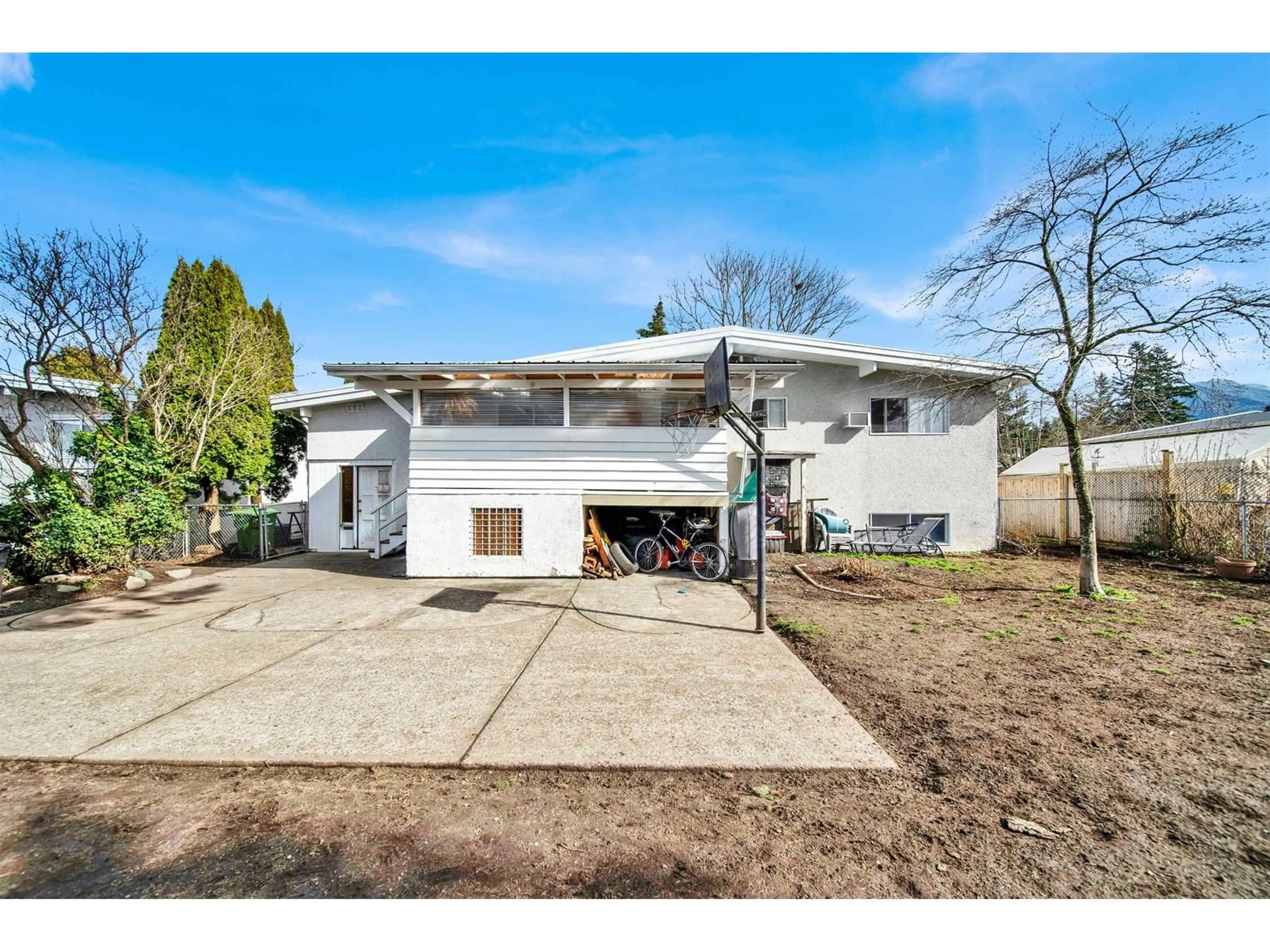 A pic from outside/outdoor area/front of a property/back of a property/a pic from drone, building for 6317 REID ROAD, Chilliwack British Columbia V2R2M4