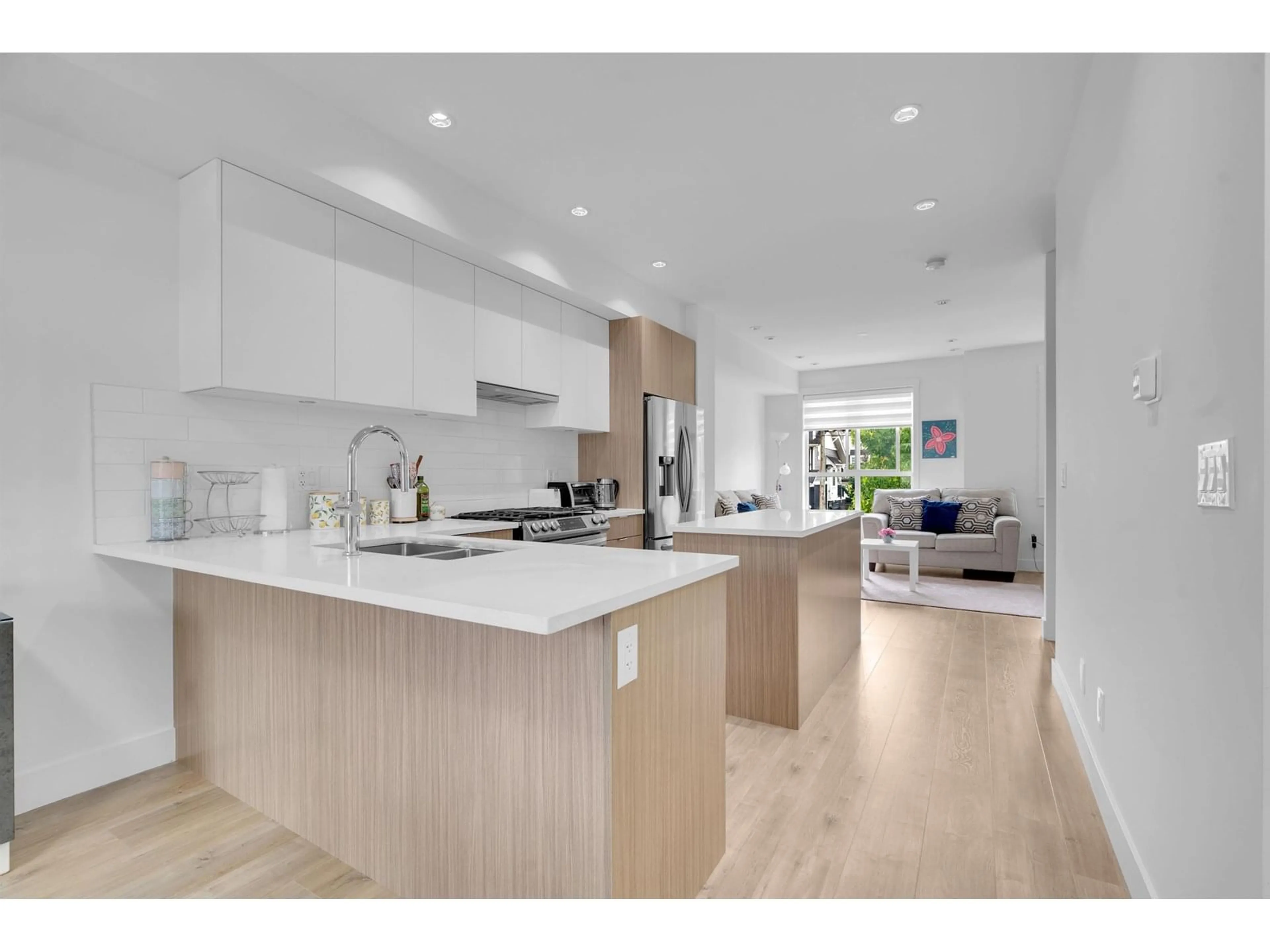 Open concept kitchen, unknown for 23 - 11556 72A, Delta British Columbia V4C1A9