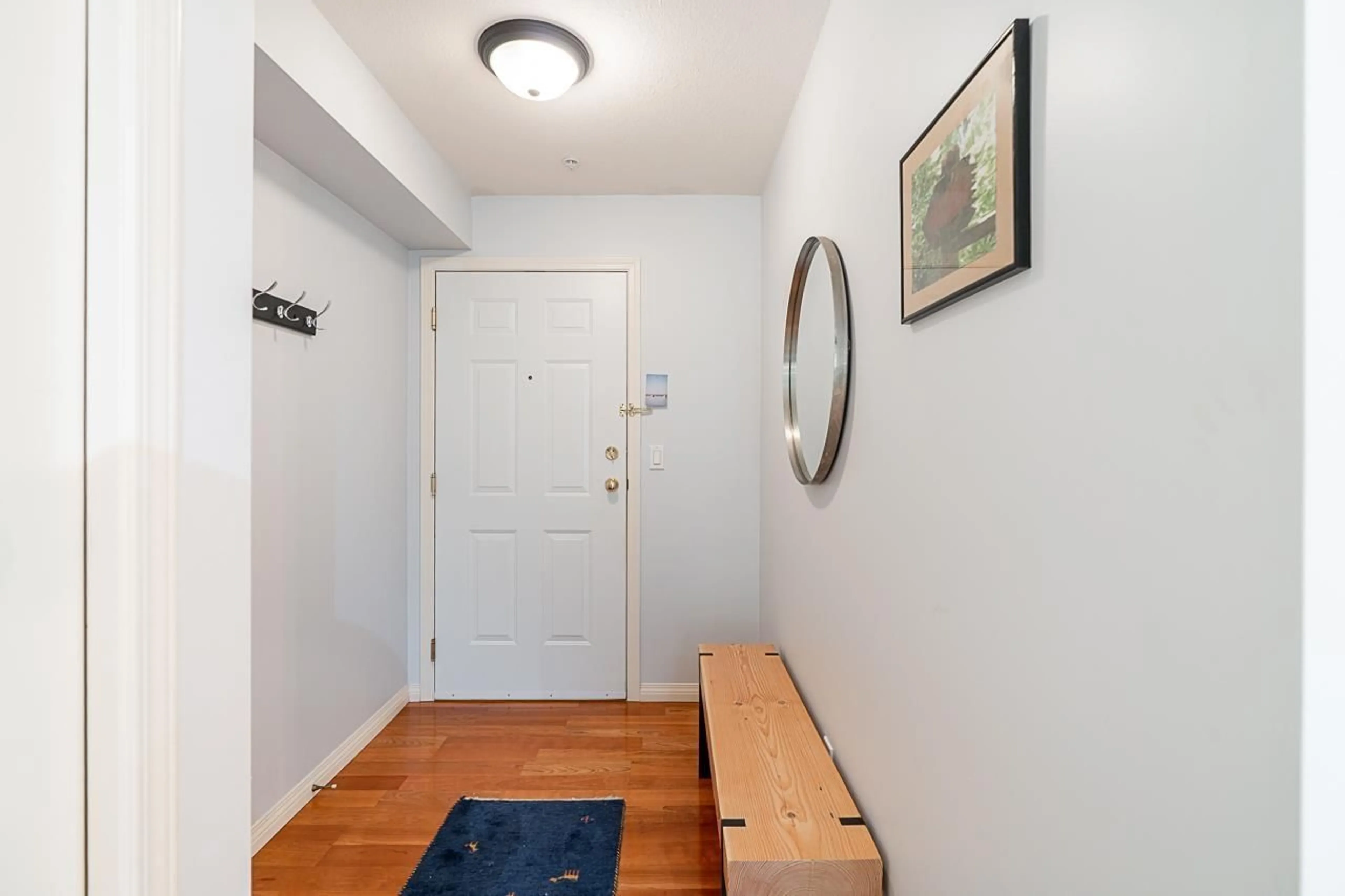 Indoor entryway for 303 - 1280 MERKLIN, White Rock British Columbia V4B4B9