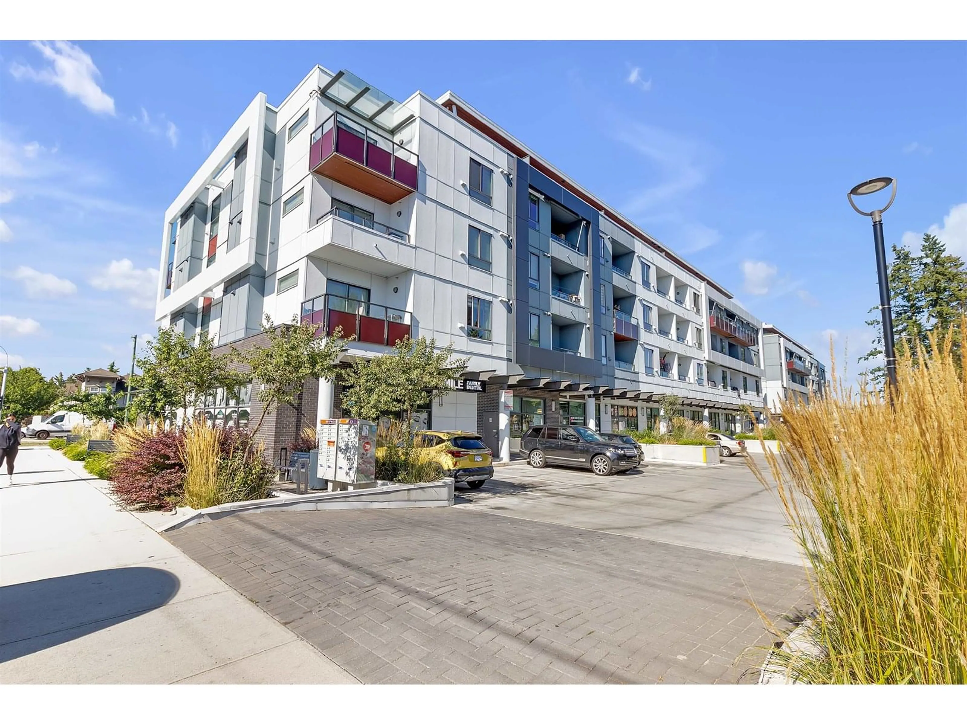 Unknown for 405 - 14438 72 AVE, Surrey British Columbia V3S0B6