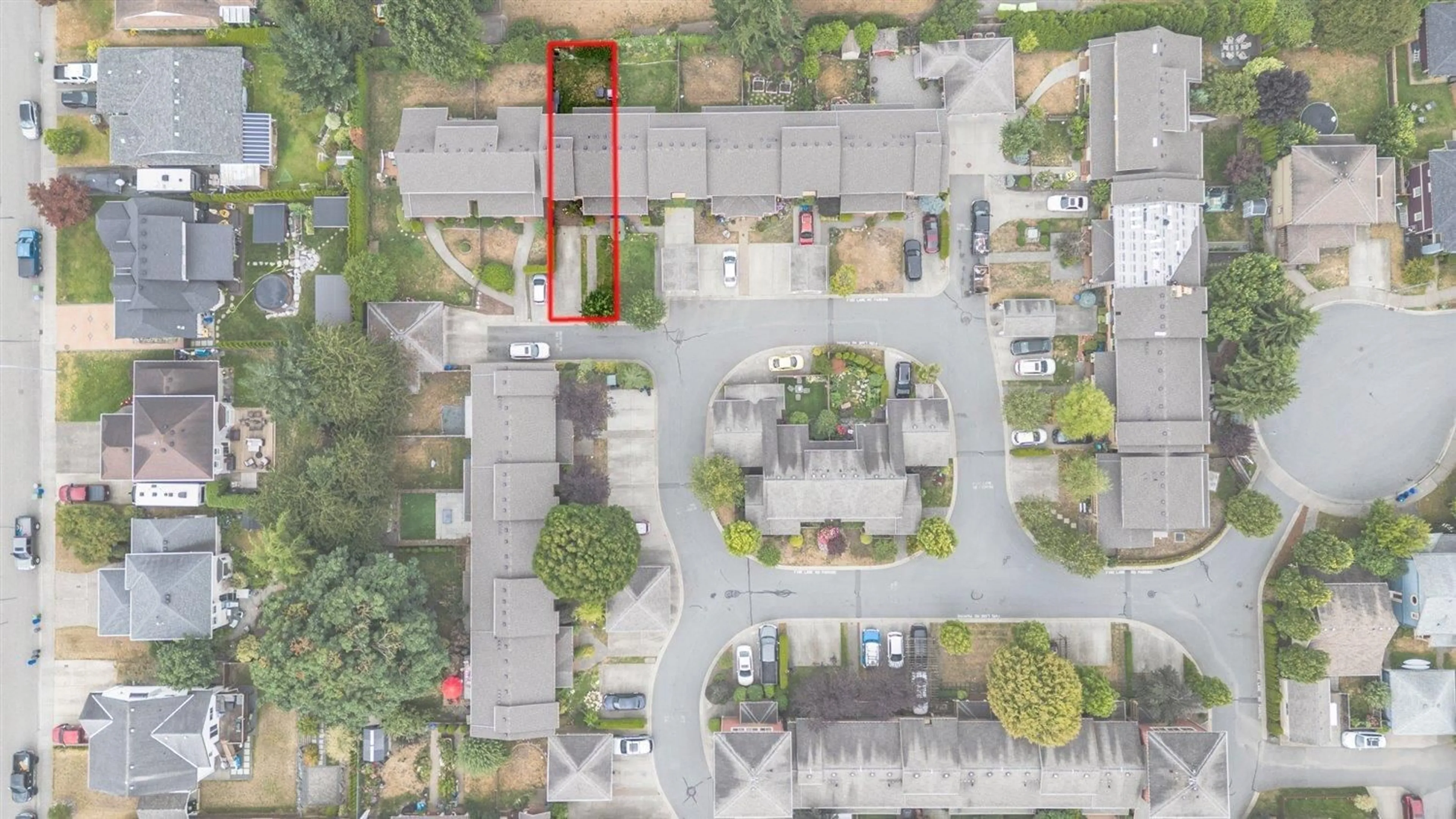 A pic from outside/outdoor area/front of a property/back of a property/a pic from drone, street for 36 - 5960 COWICHAN STREET, Chilliwack British Columbia V2R0L6