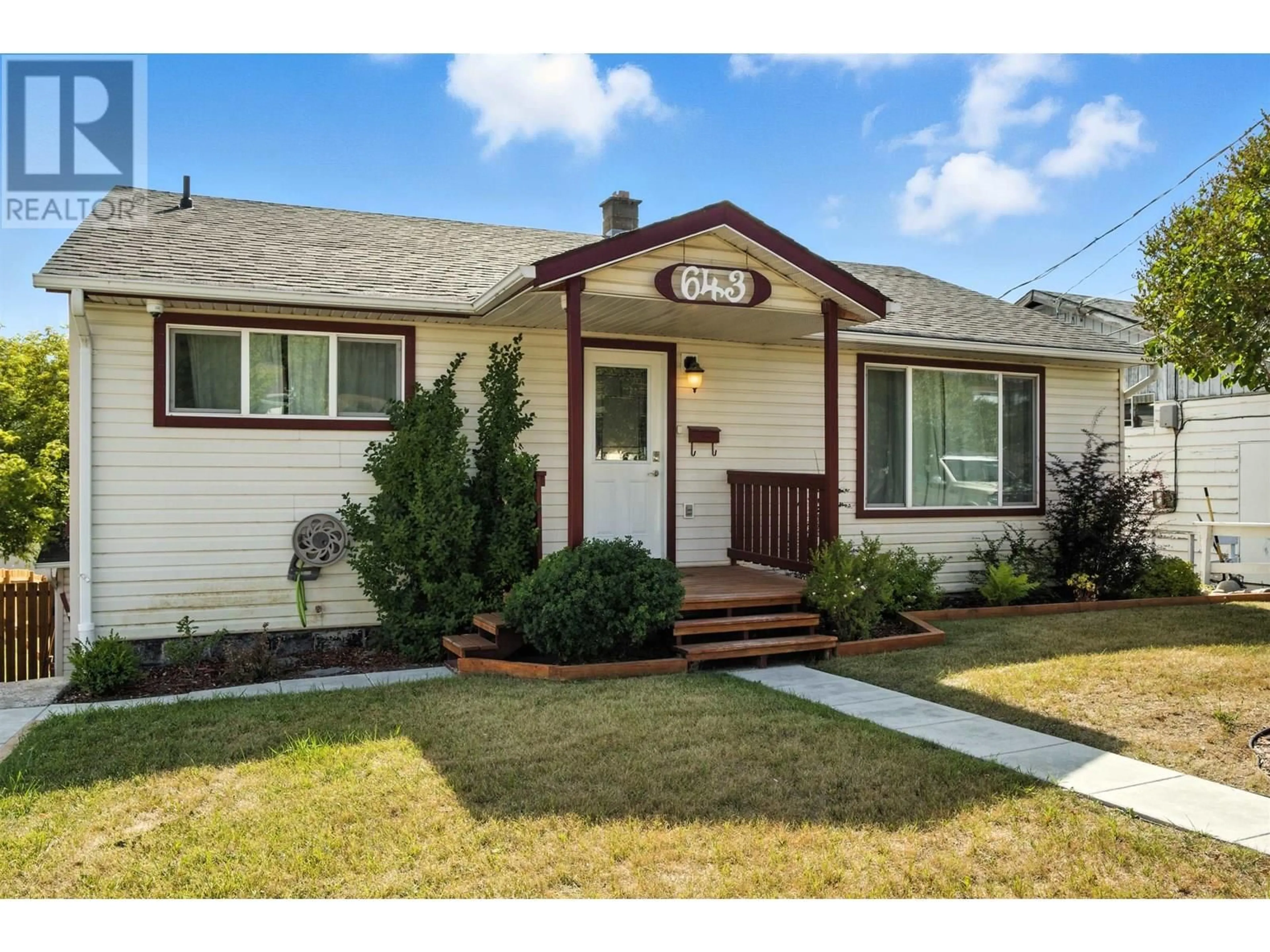 Home with vinyl exterior material, street for 643 PINCHBECK STREET, Williams Lake British Columbia V2G1E6