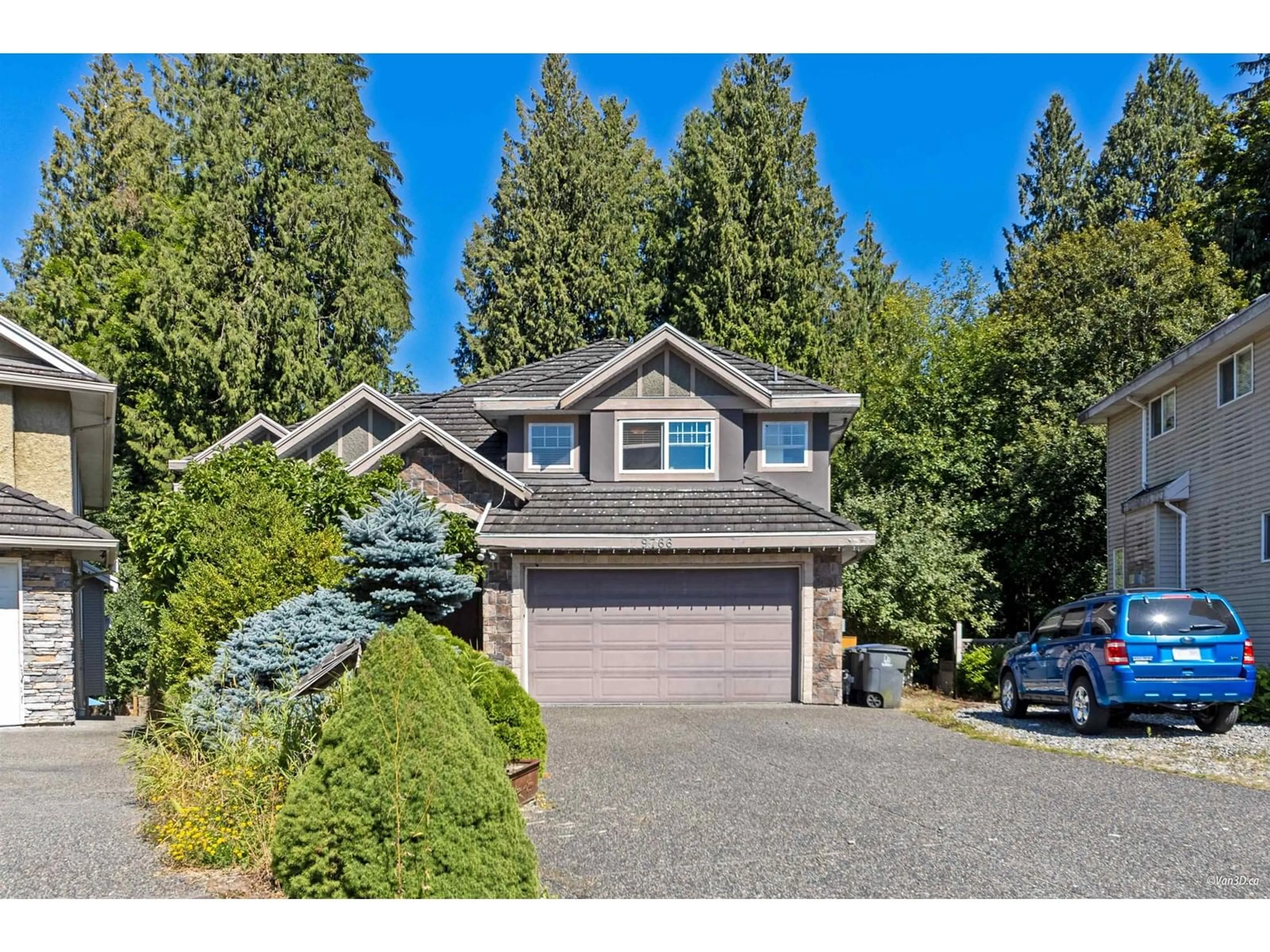 Home with vinyl exterior material, street for 9766 160A, Surrey British Columbia V4N5M1