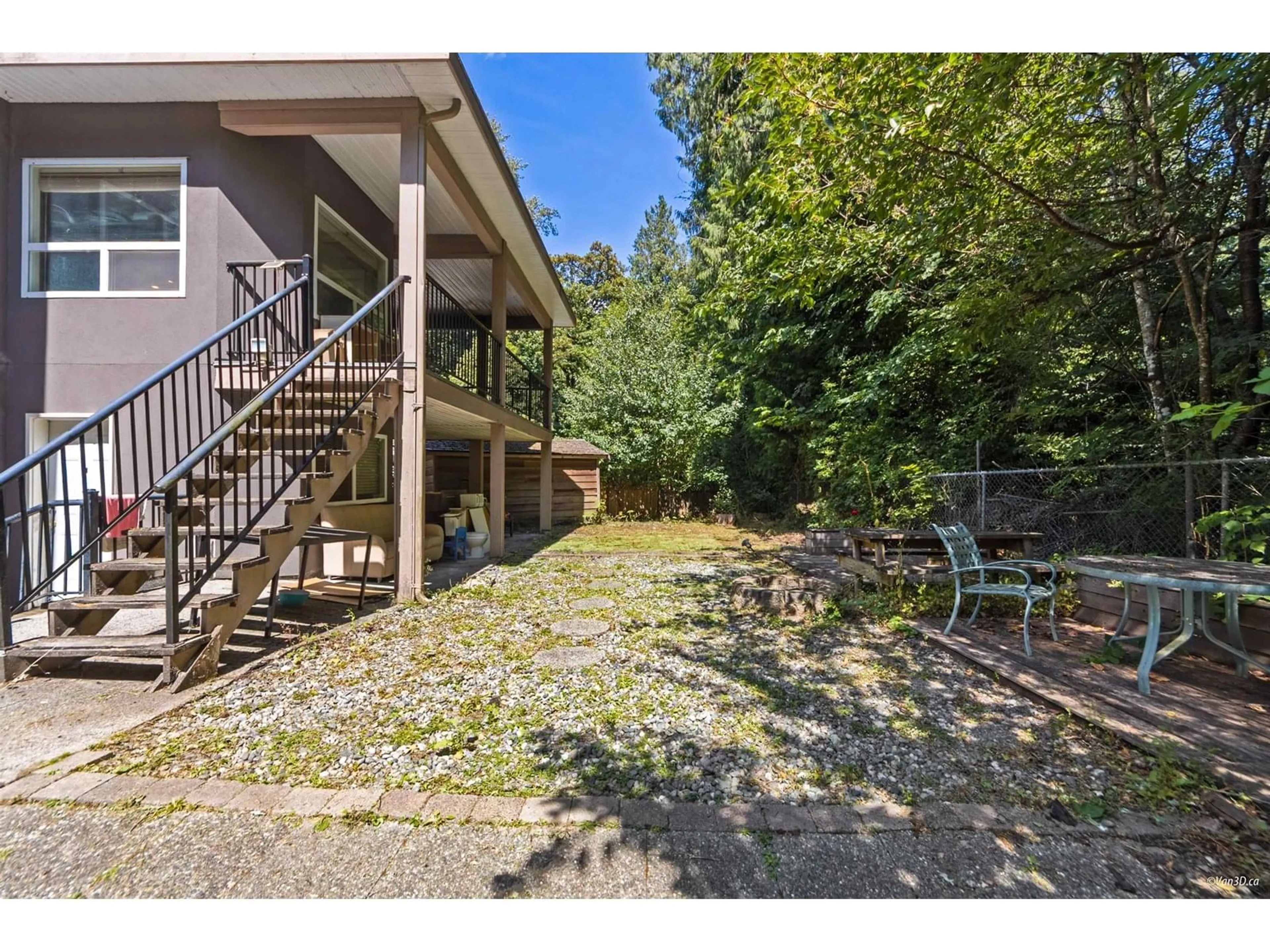 Patio, unknown for 9766 160A, Surrey British Columbia V4N5M1