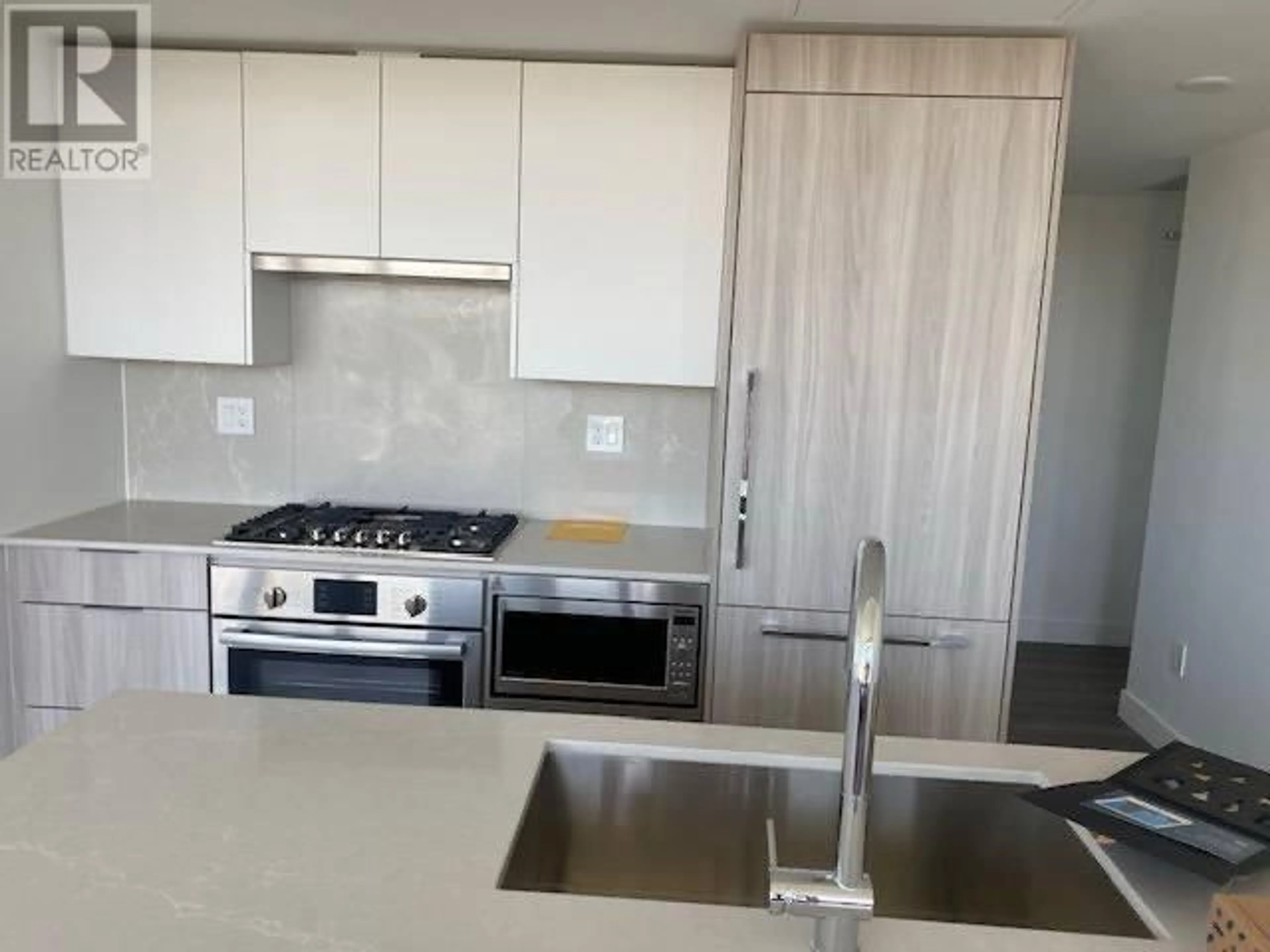 Standard kitchen, unknown for 1506 - 901 LOUGHEED HIGHWAY, Coquitlam British Columbia V3K3T3