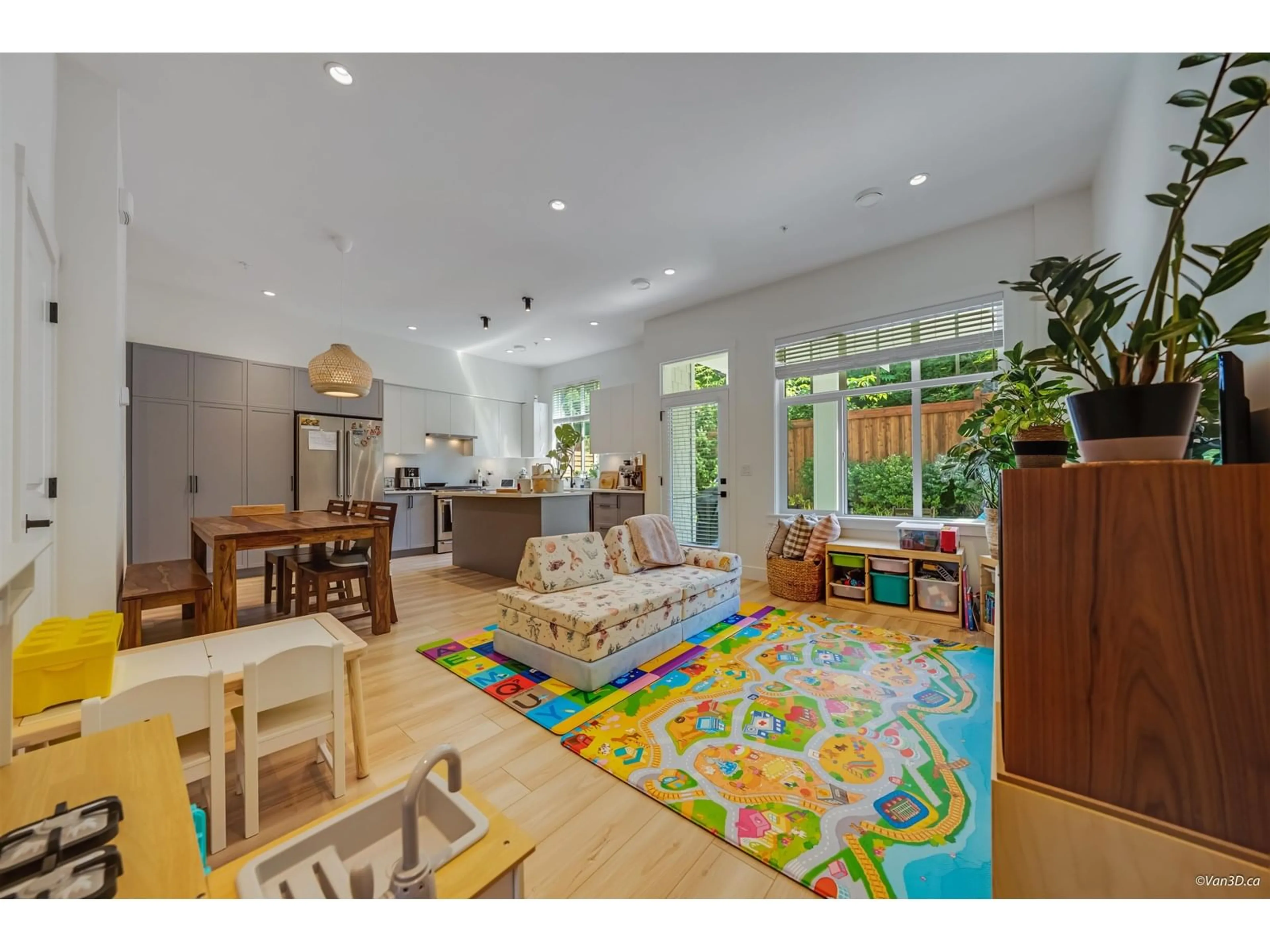 Open concept kitchen, unknown for 83 - 7640 197, Langley British Columbia V2Y3W2