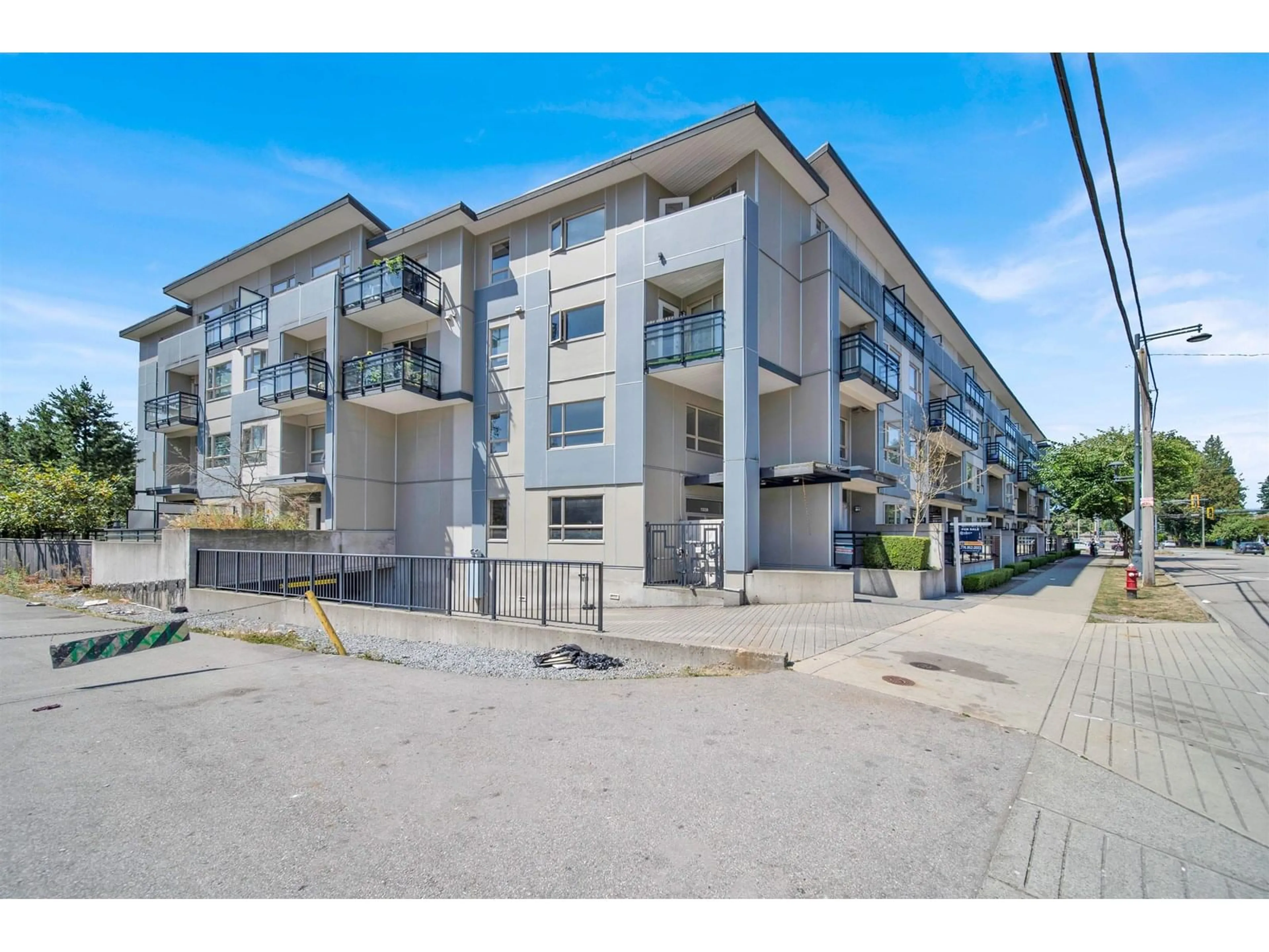 Unknown for 325 - 13228 OLD YALE, Surrey British Columbia V3T0K3