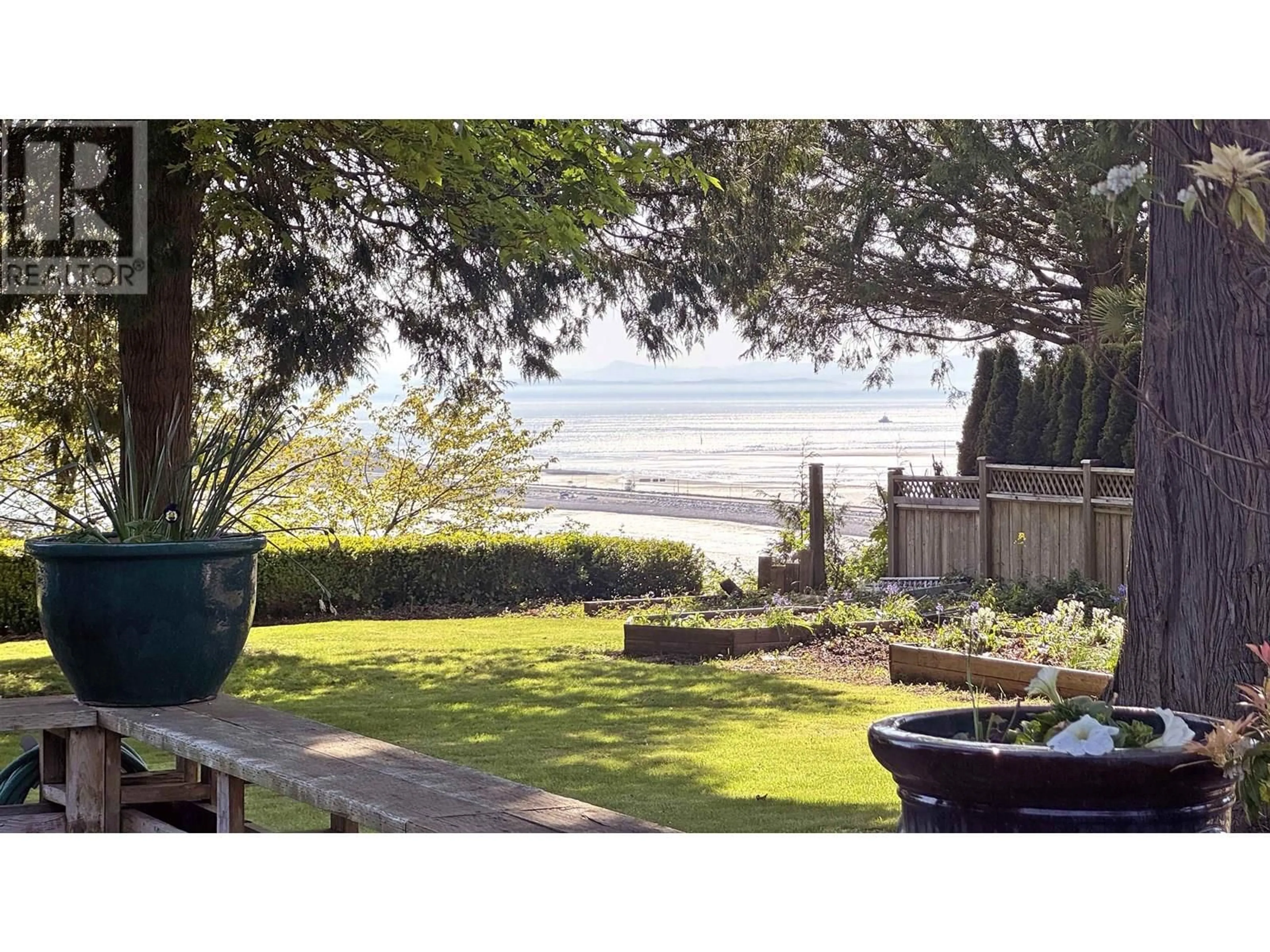 A pic from outside/outdoor area/front of a property/back of a property/a pic from drone, water/lake/river/ocean view for 1015 PACIFIC DRIVE, Delta British Columbia V0V0V0