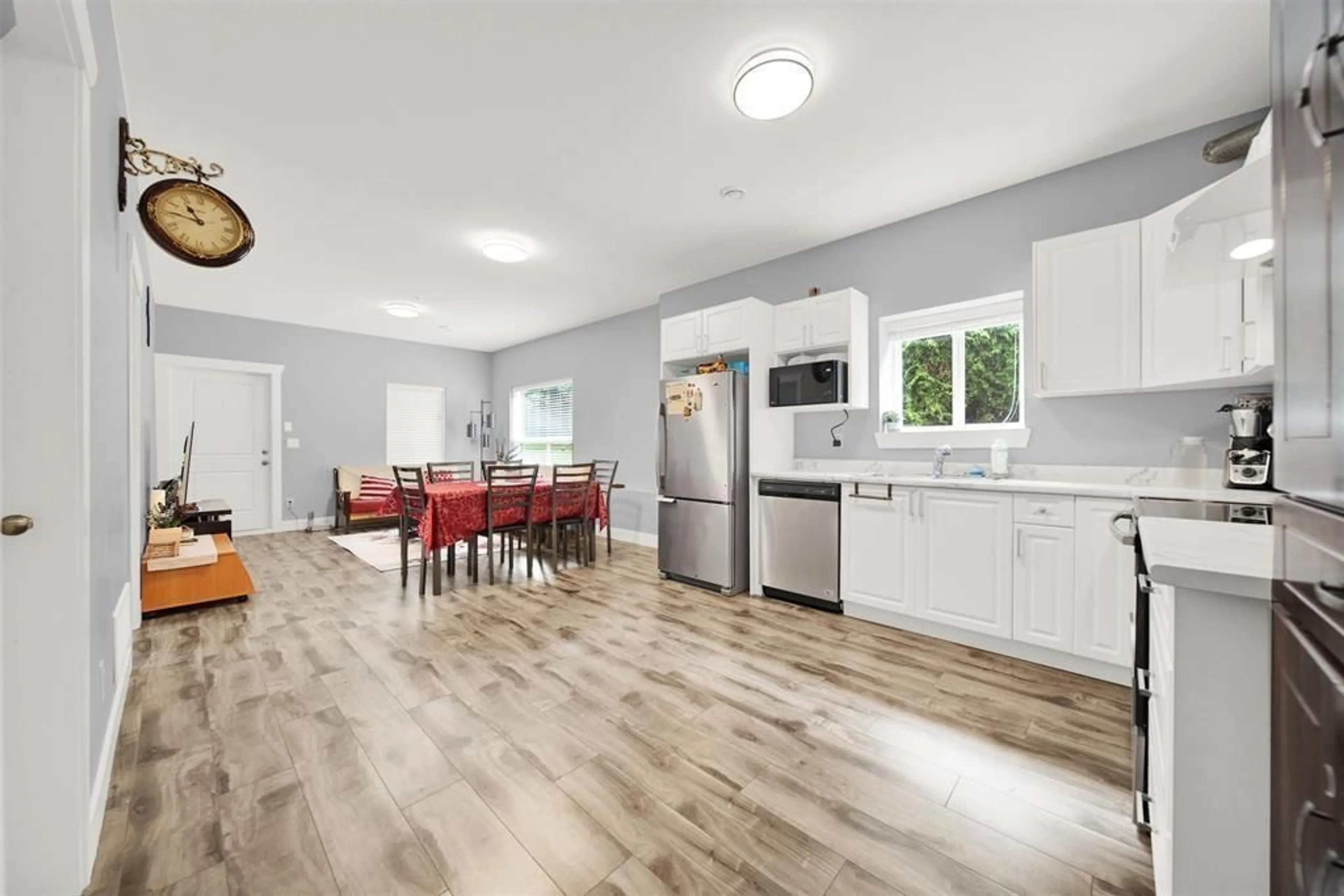 Open concept kitchen, unknown for 7766 DEERFIELD, Mission British Columbia V2V3Z2