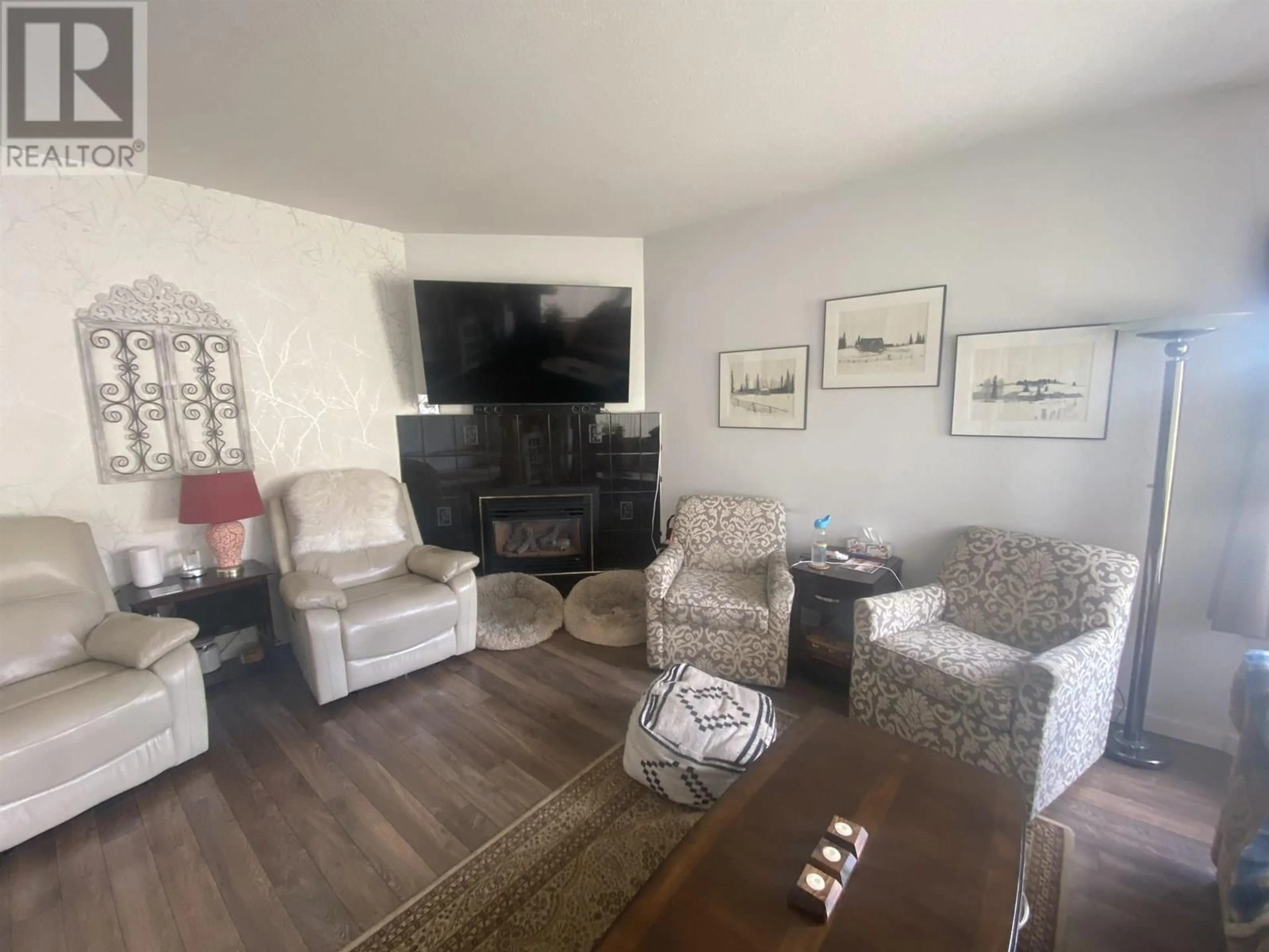 Living room with furniture, unknown for 2992 GOLD DIGGER DRIVE, 150 Mile House British Columbia V0K2G0