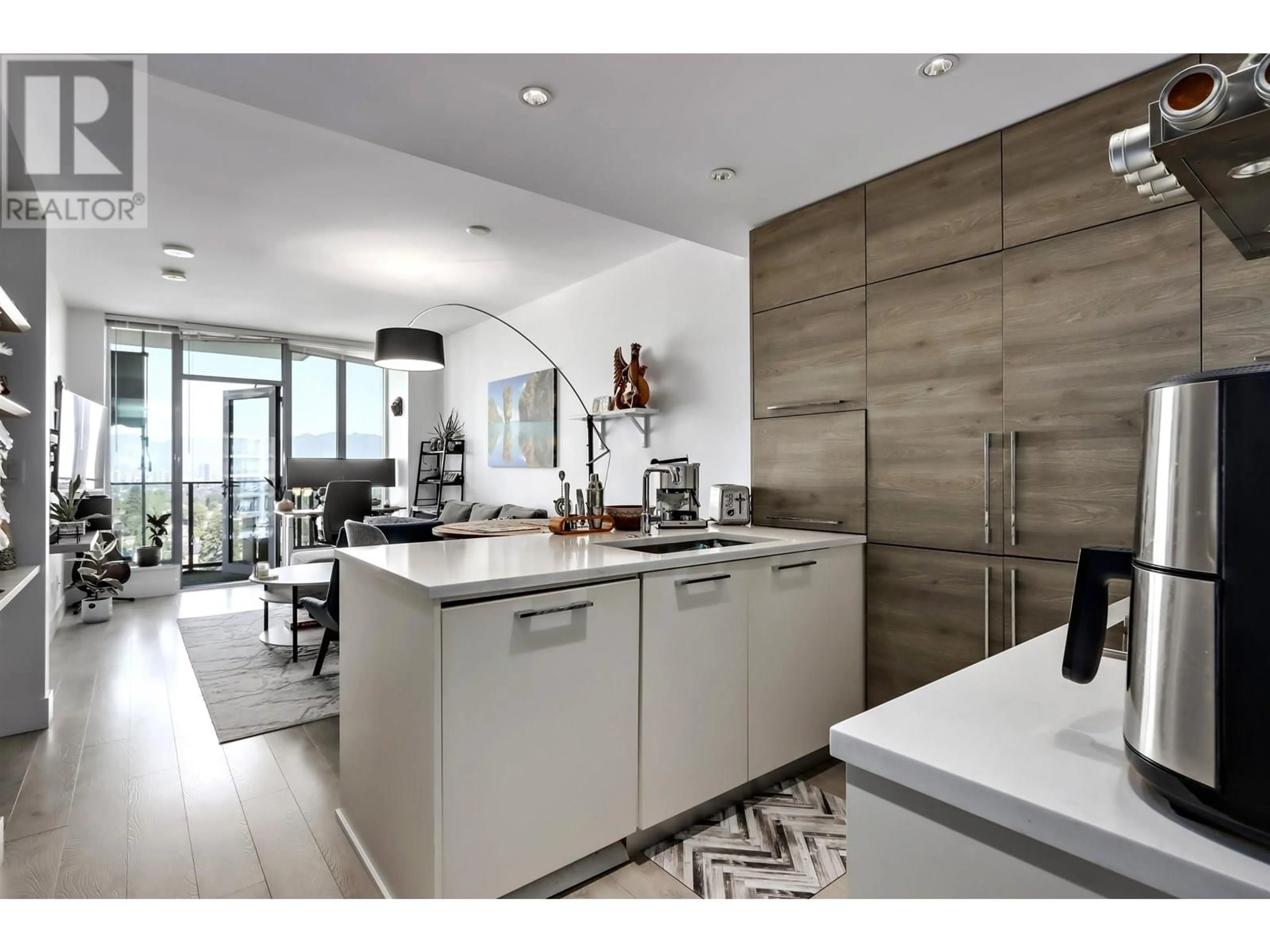 Open concept kitchen, ceramic/tile floor for 2111 - 7358 EDMONDS STREET, Burnaby British Columbia V3N0H1