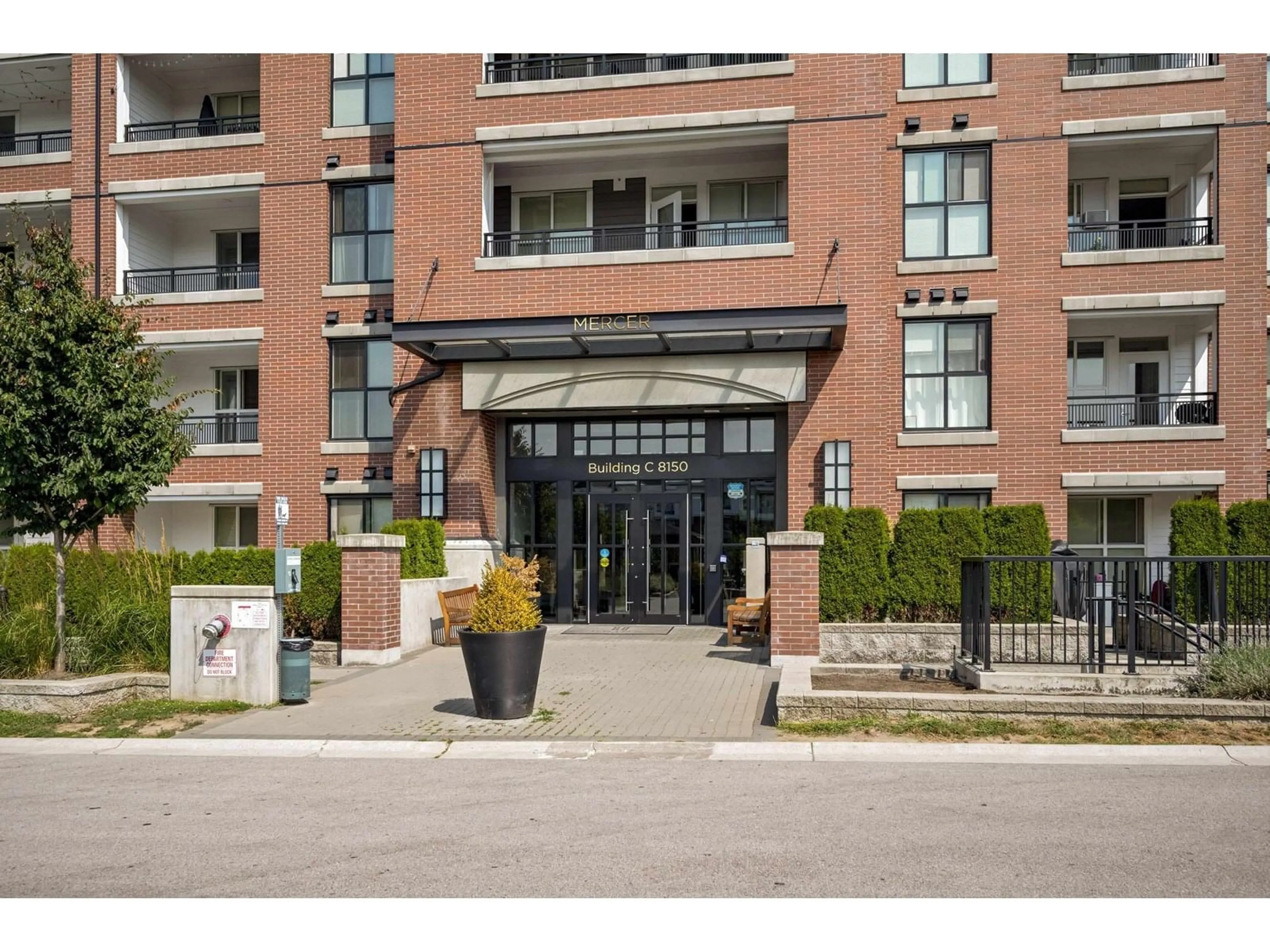 Indoor foyer for C302 - 8150 207, Langley British Columbia V2Y4J4
