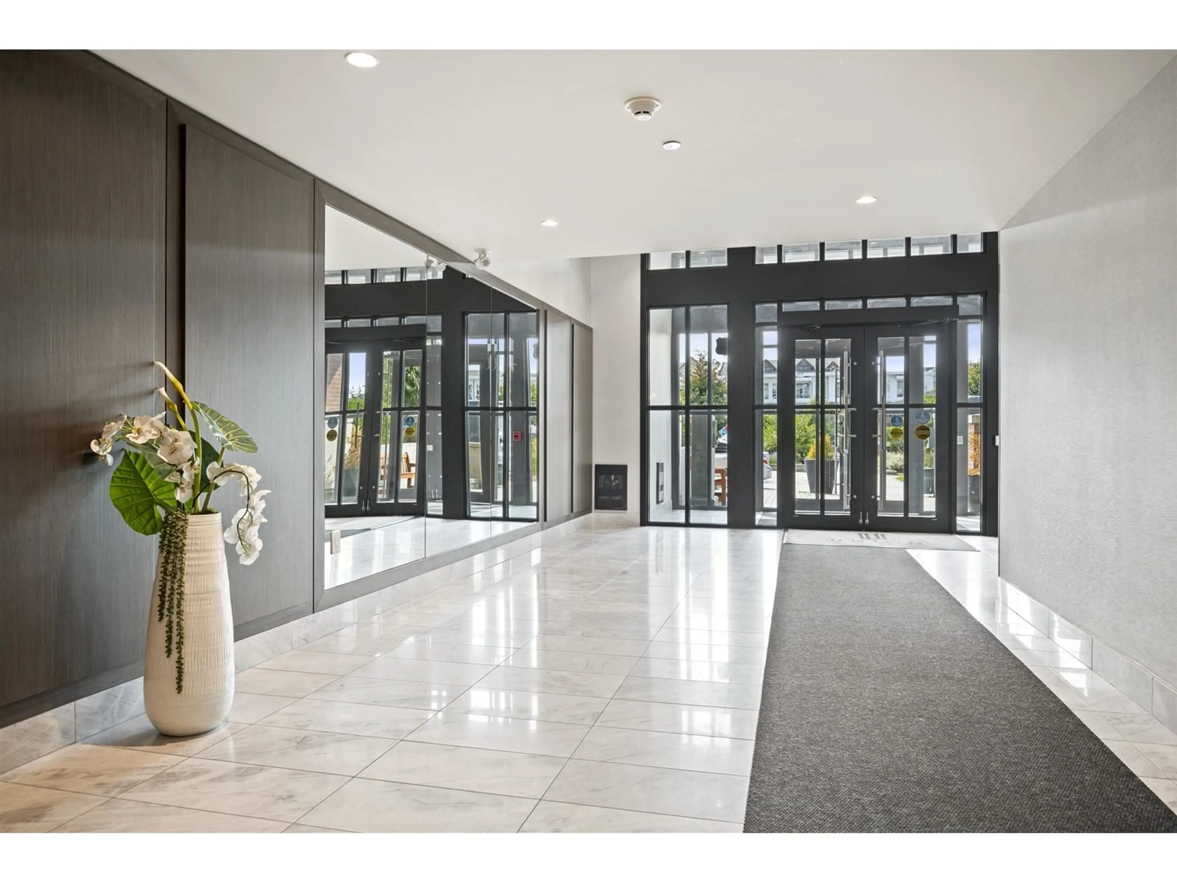 Indoor foyer for C302 - 8150 207, Langley British Columbia V2Y4J4