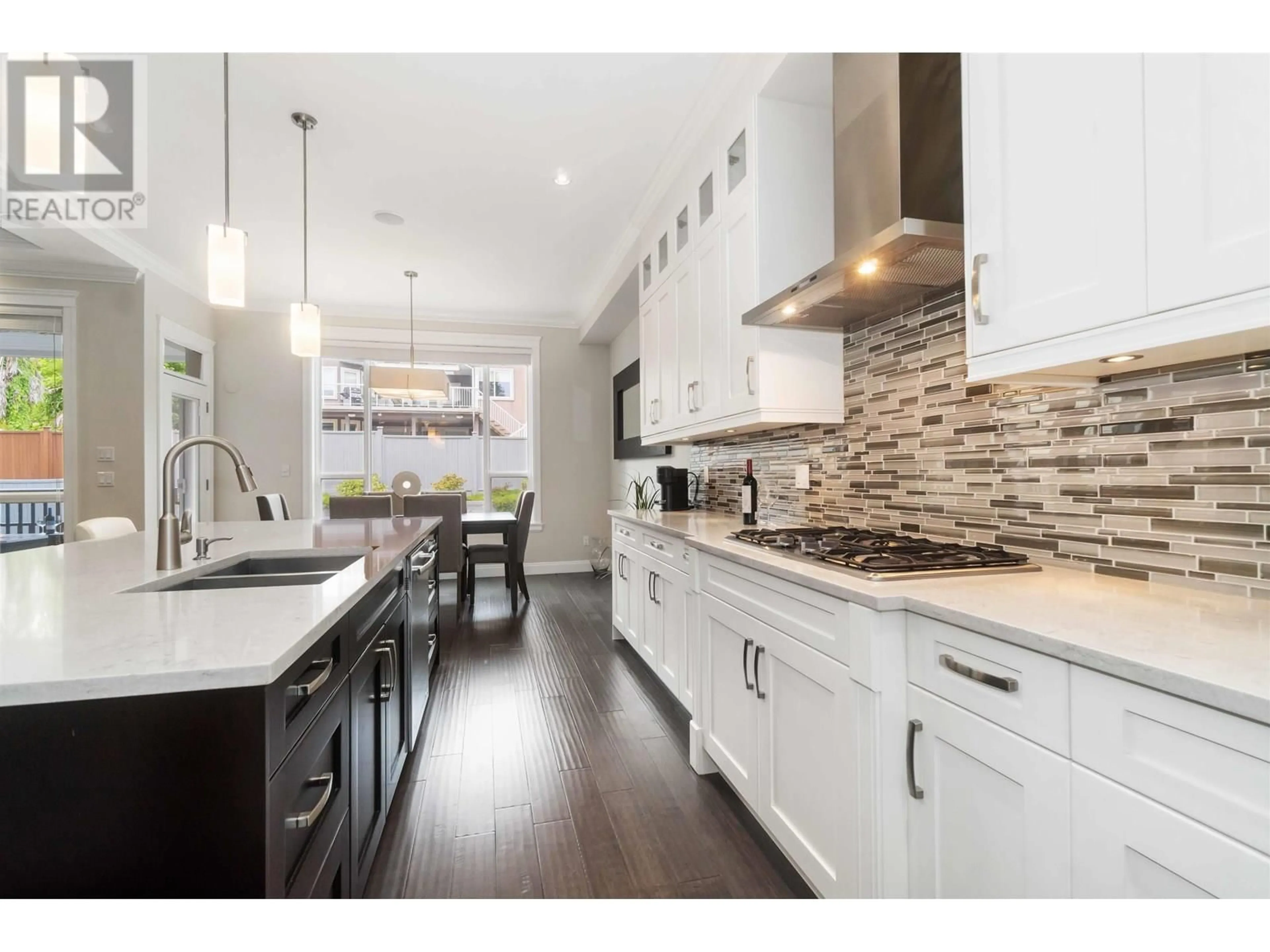 Contemporary kitchen, unknown for 3459 DARWIN AVENUE, Coquitlam British Columbia V3B3H6