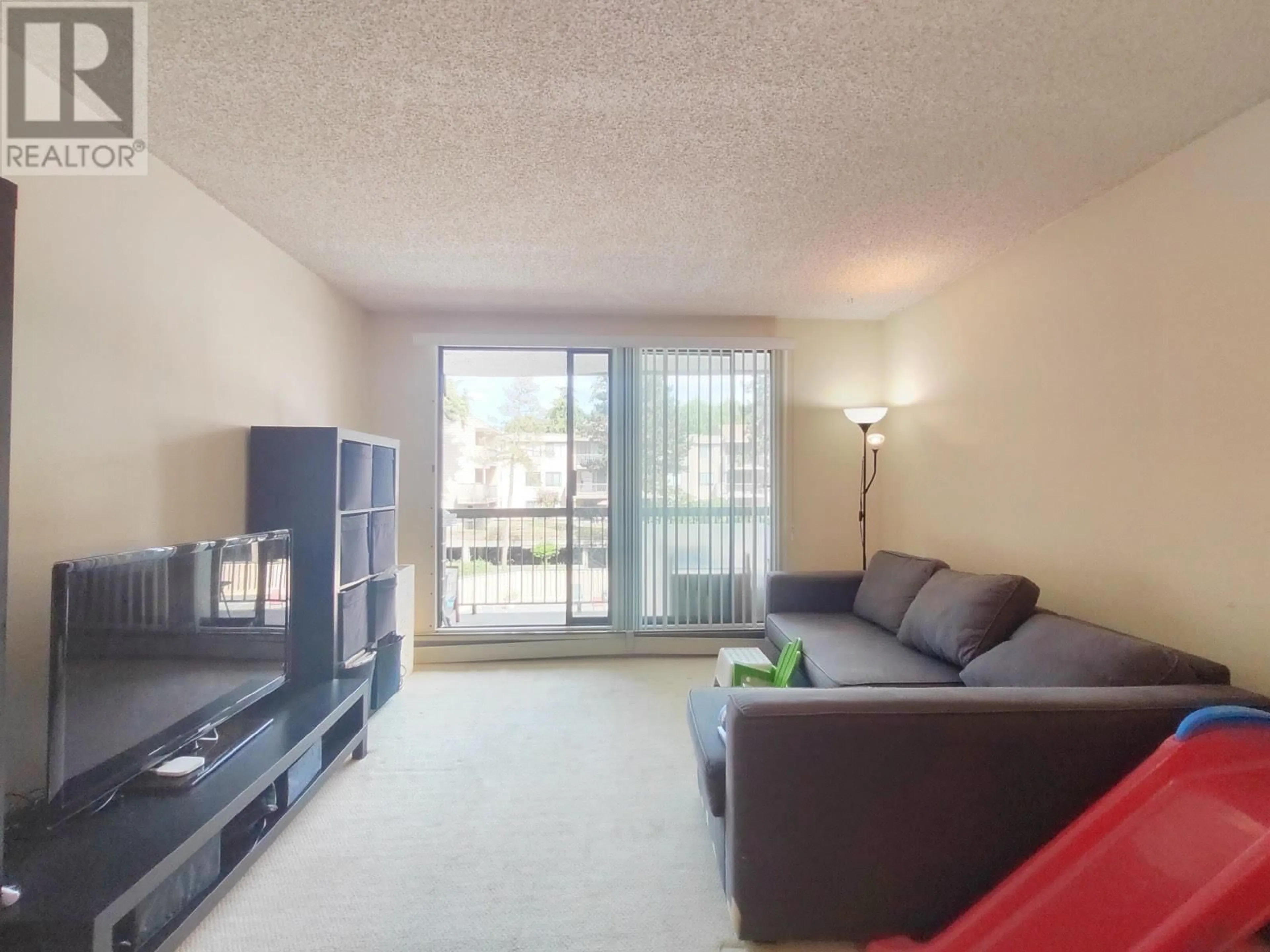 Living room with furniture, unknown for 222 - 8411 ACKROYD ROAD, Richmond British Columbia V6X3E6