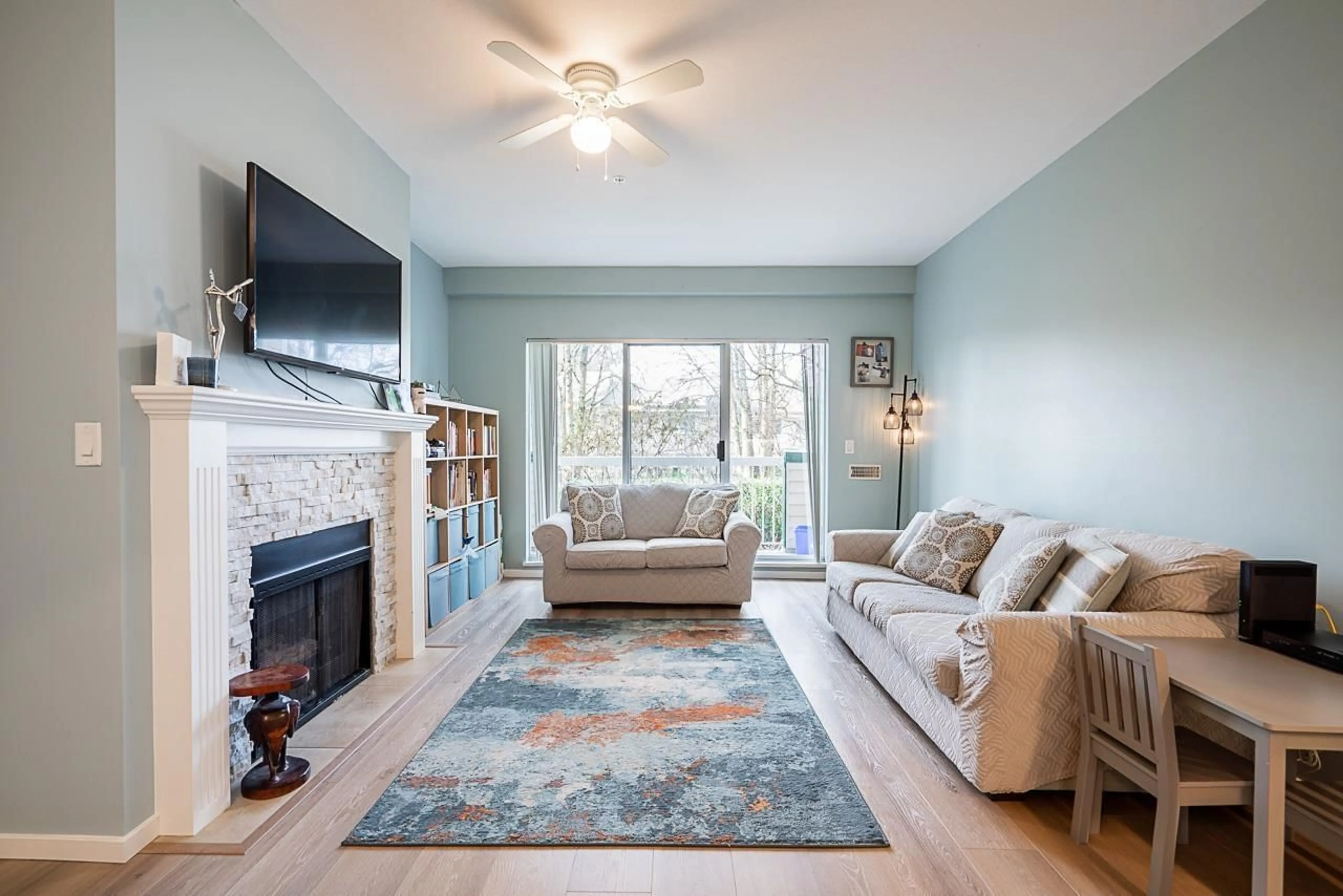 Living room with furniture, unknown for 125 - 13911 70, Surrey British Columbia V3W6B4