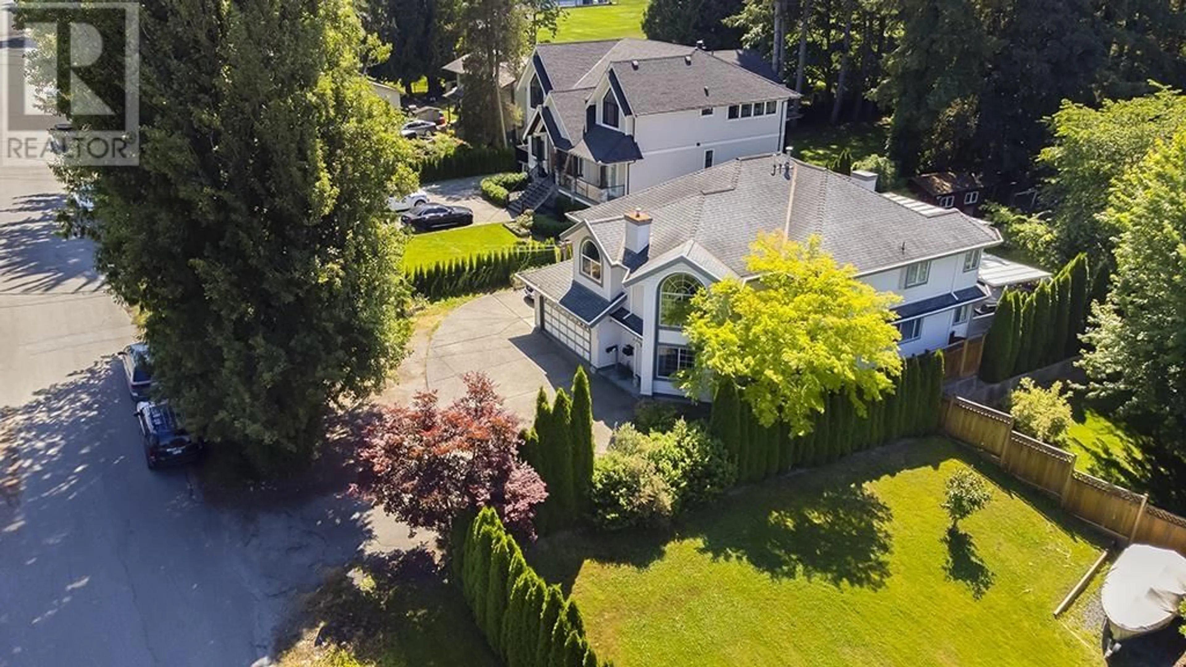 A pic from outside/outdoor area/front of a property/back of a property/a pic from drone, unknown for 23368 124 AVENUE, Maple Ridge British Columbia V2X4K4