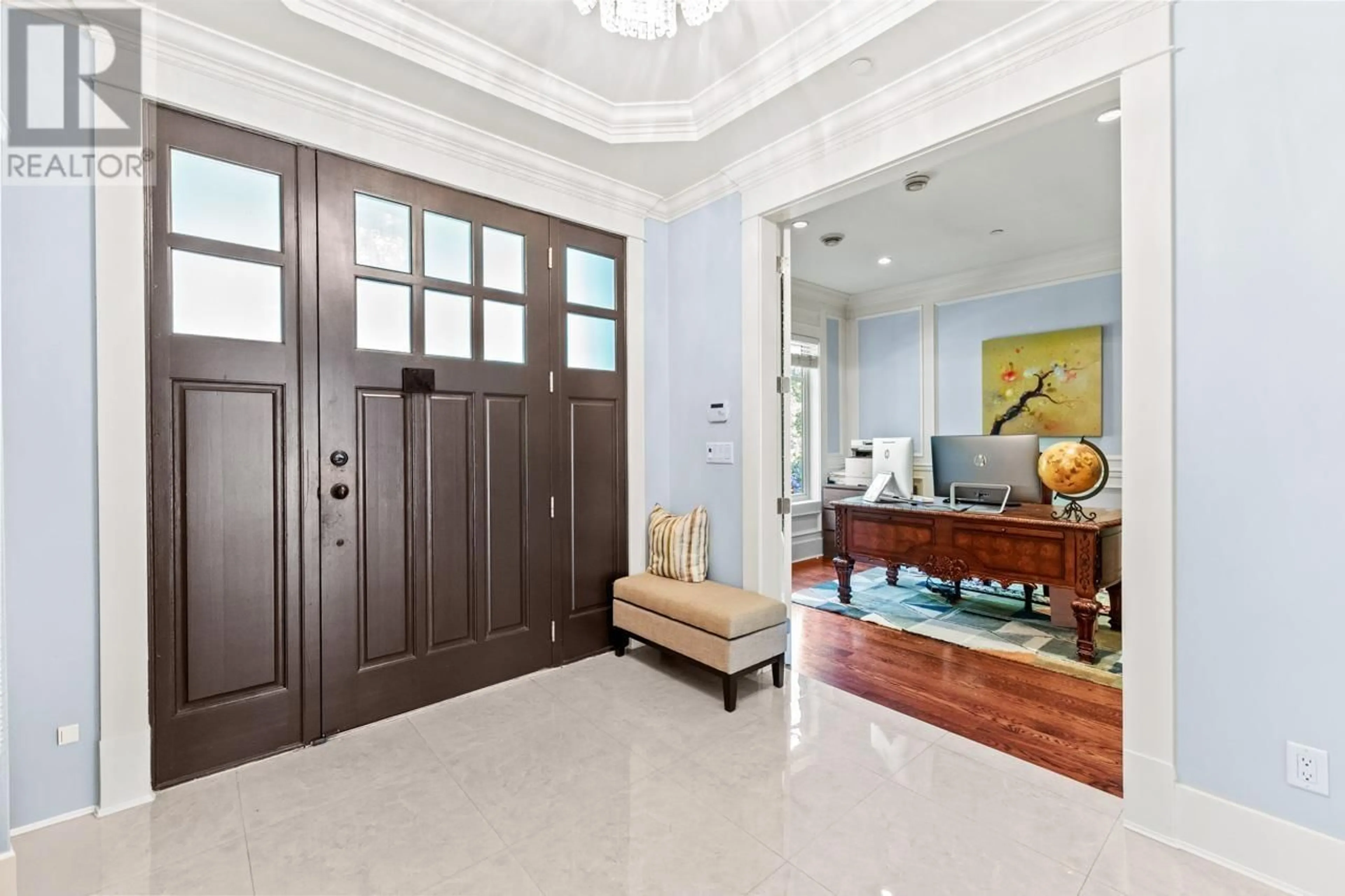 Indoor entryway for 1030 33RD AVENUE, Vancouver British Columbia V6M1A2