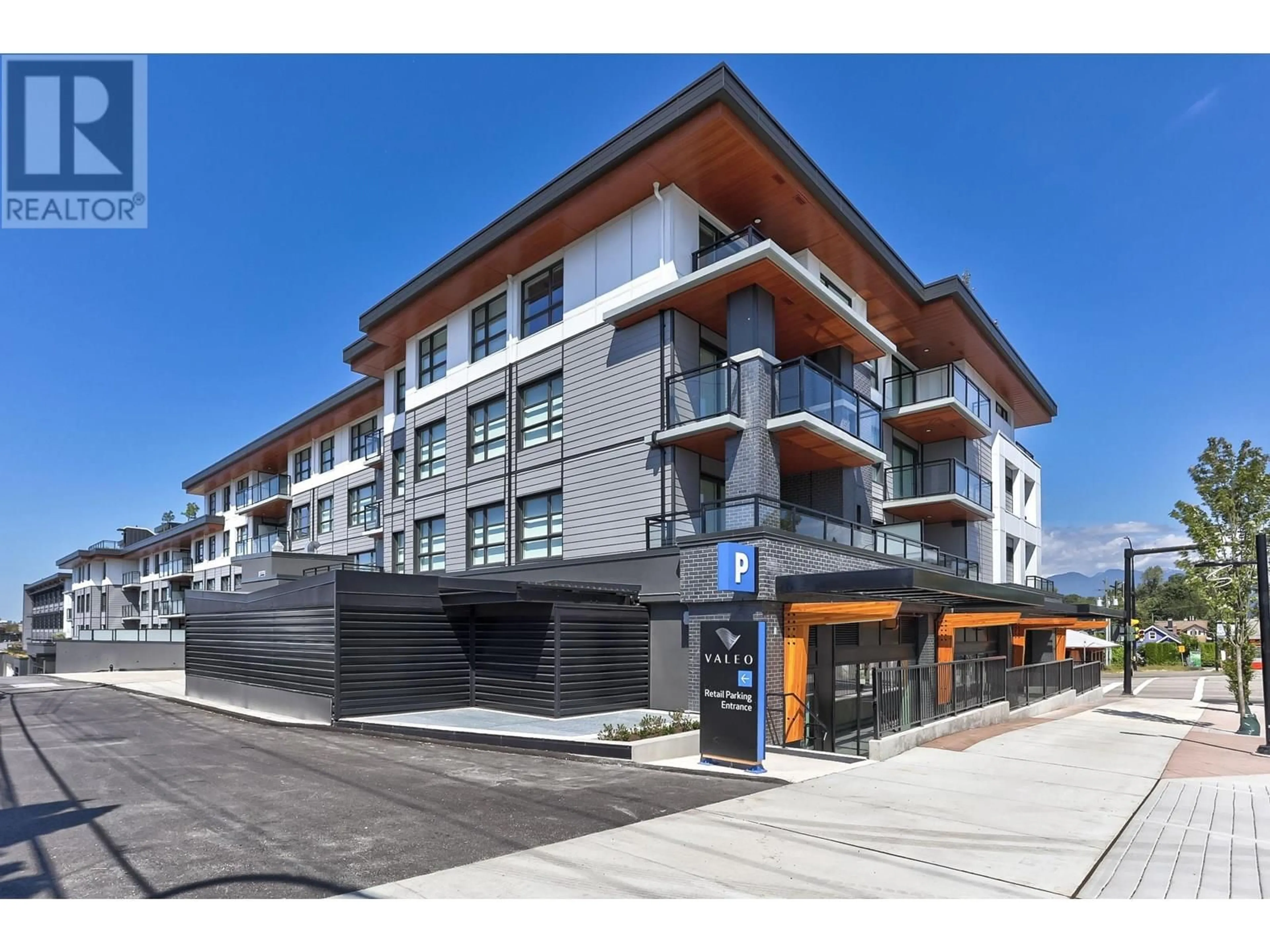 Patio, building for 306 - 4788 HASTINGS STREET, Burnaby British Columbia V5C0P3