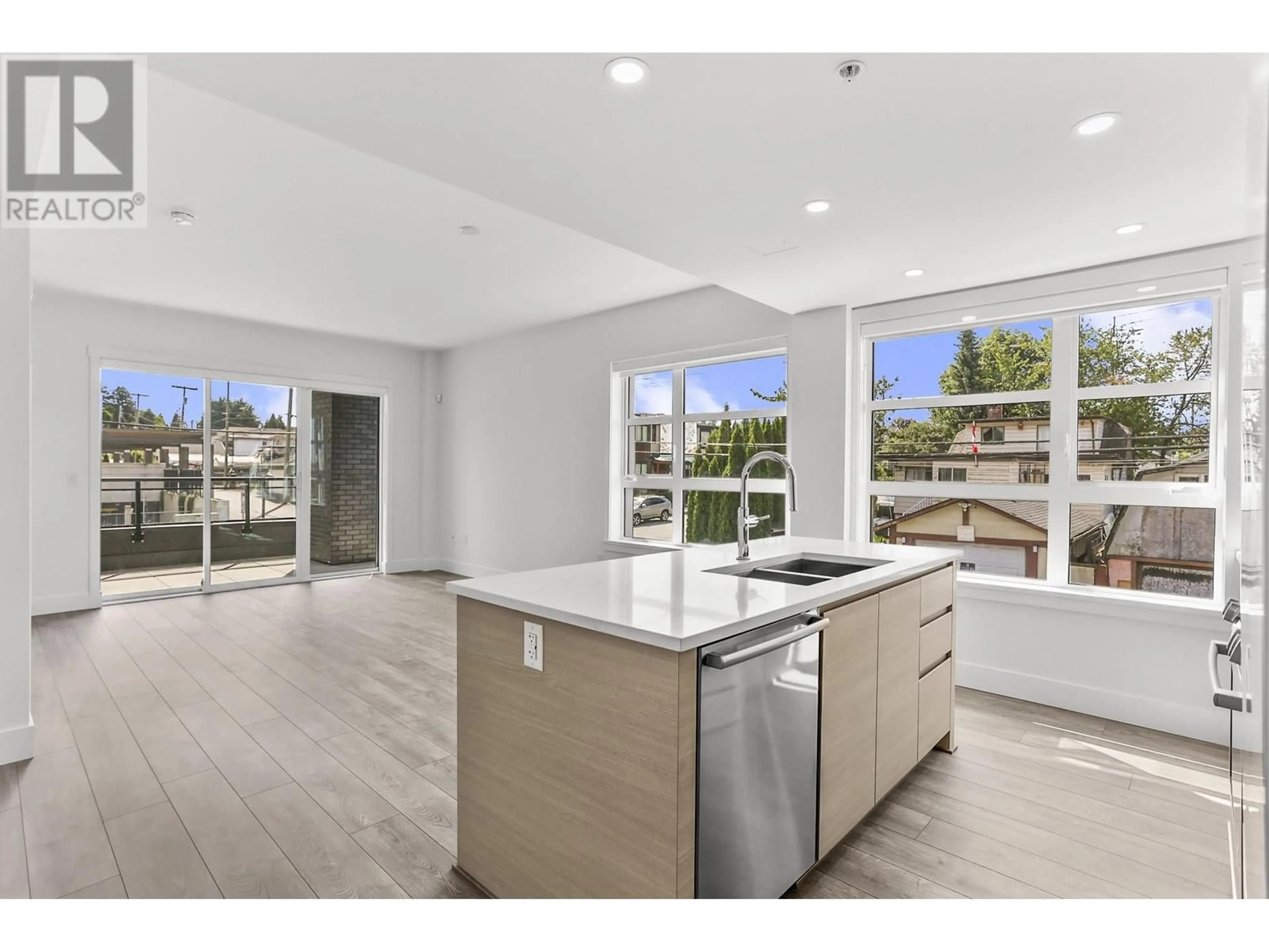 Open concept kitchen, unknown for 306 - 4788 HASTINGS STREET, Burnaby British Columbia V5C0P3