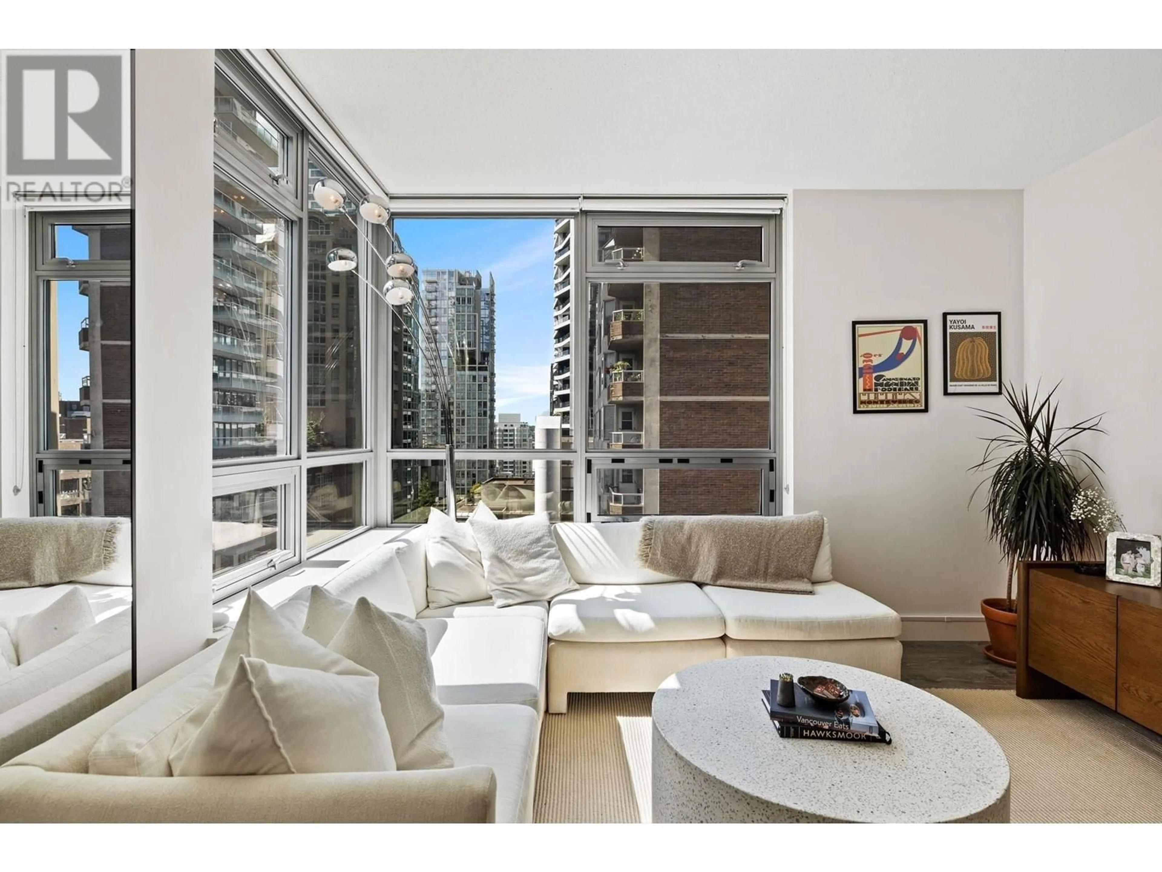 Living room with furniture, unknown for 807 - 1308 HORNBY STREET, Vancouver British Columbia V6Z0C5