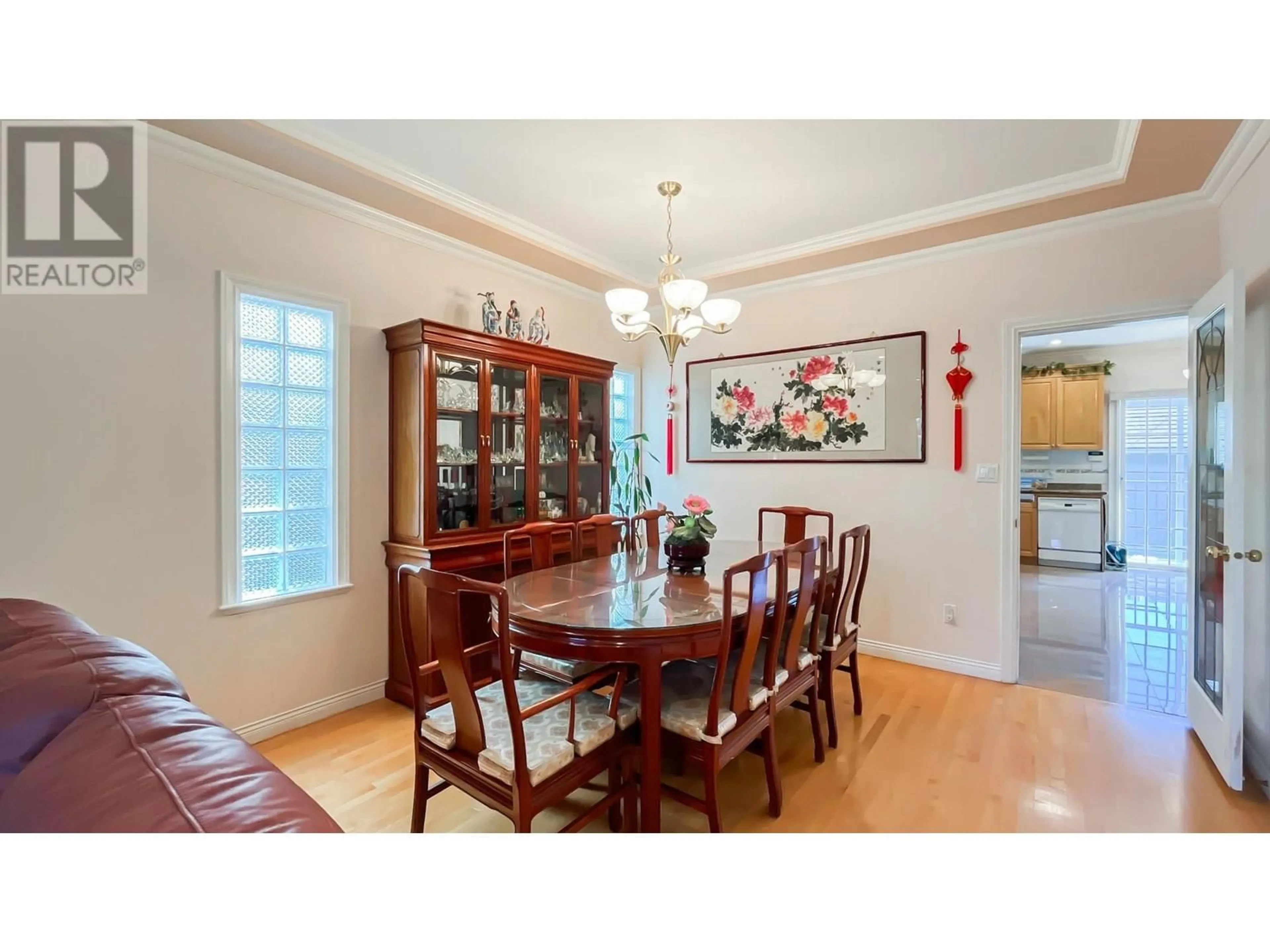 Dining room, wood/laminate floor for 2802 45TH AVENUE, Vancouver British Columbia V5R3C4
