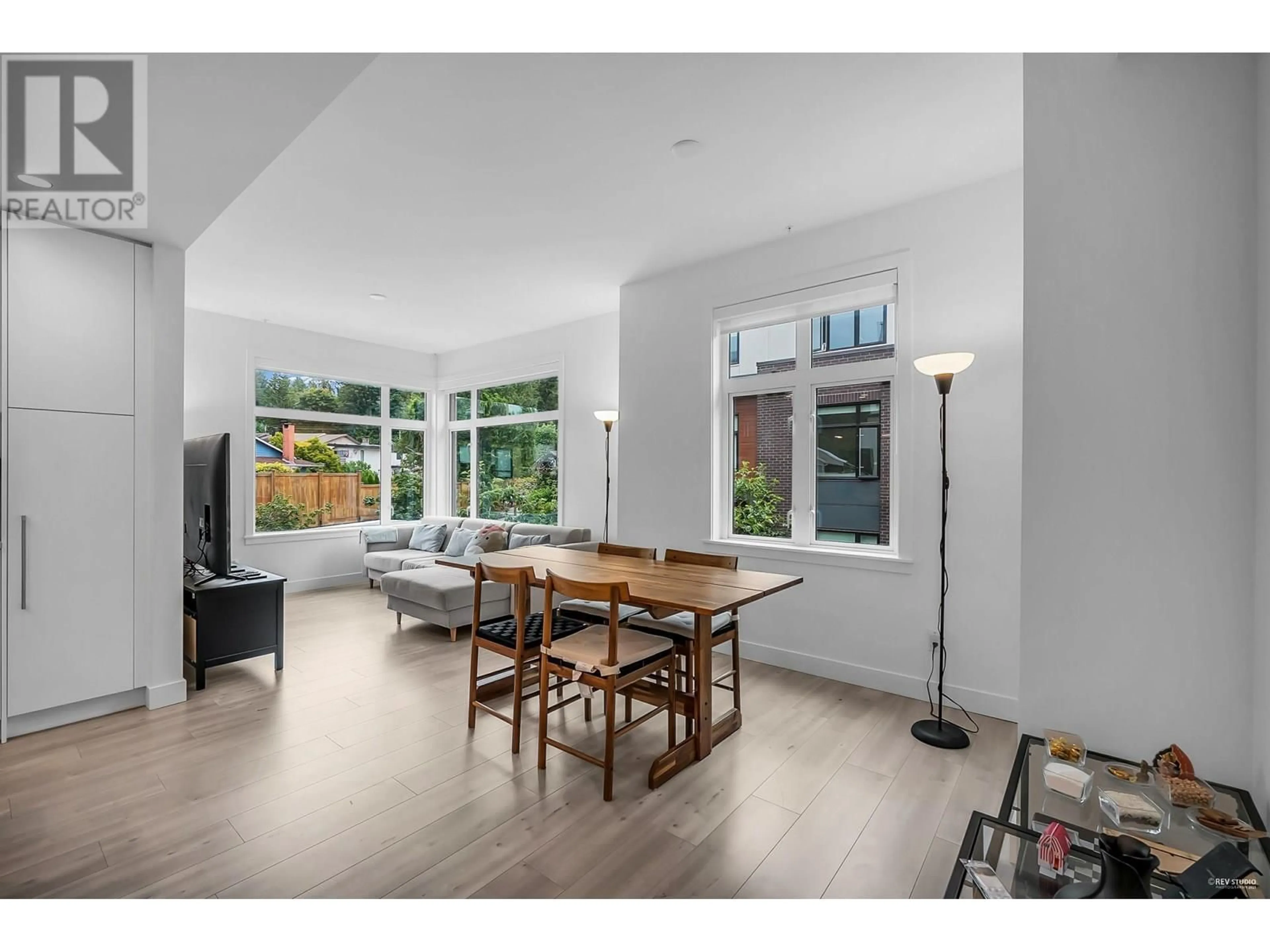 Open concept kitchen, unknown for 261 - 2035 GLENAIRE DRIVE, North Vancouver British Columbia V7P1Y2