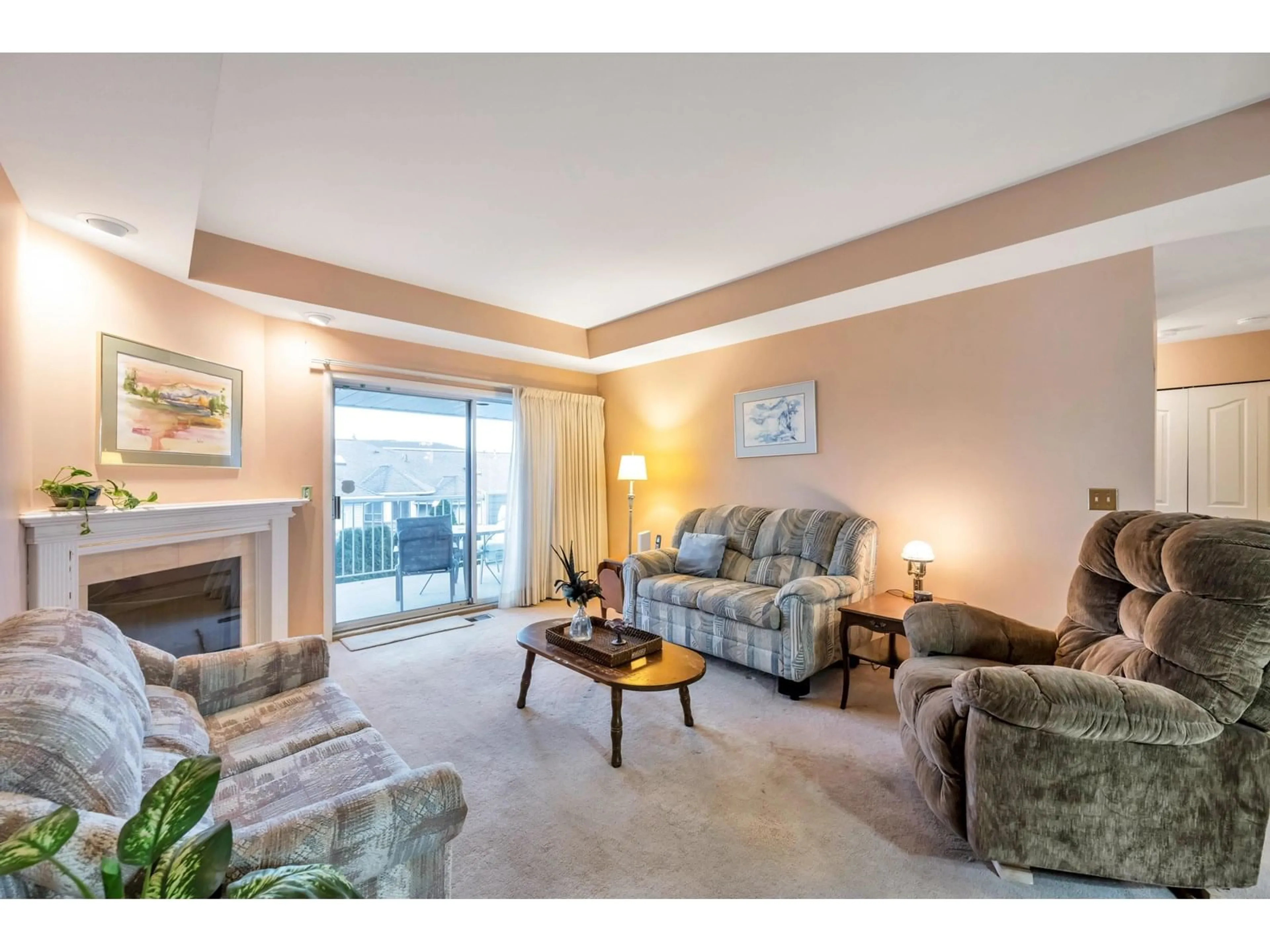 Living room with furniture, unknown for 17 - 32615 MURRAY, Abbotsford British Columbia V2T4T8