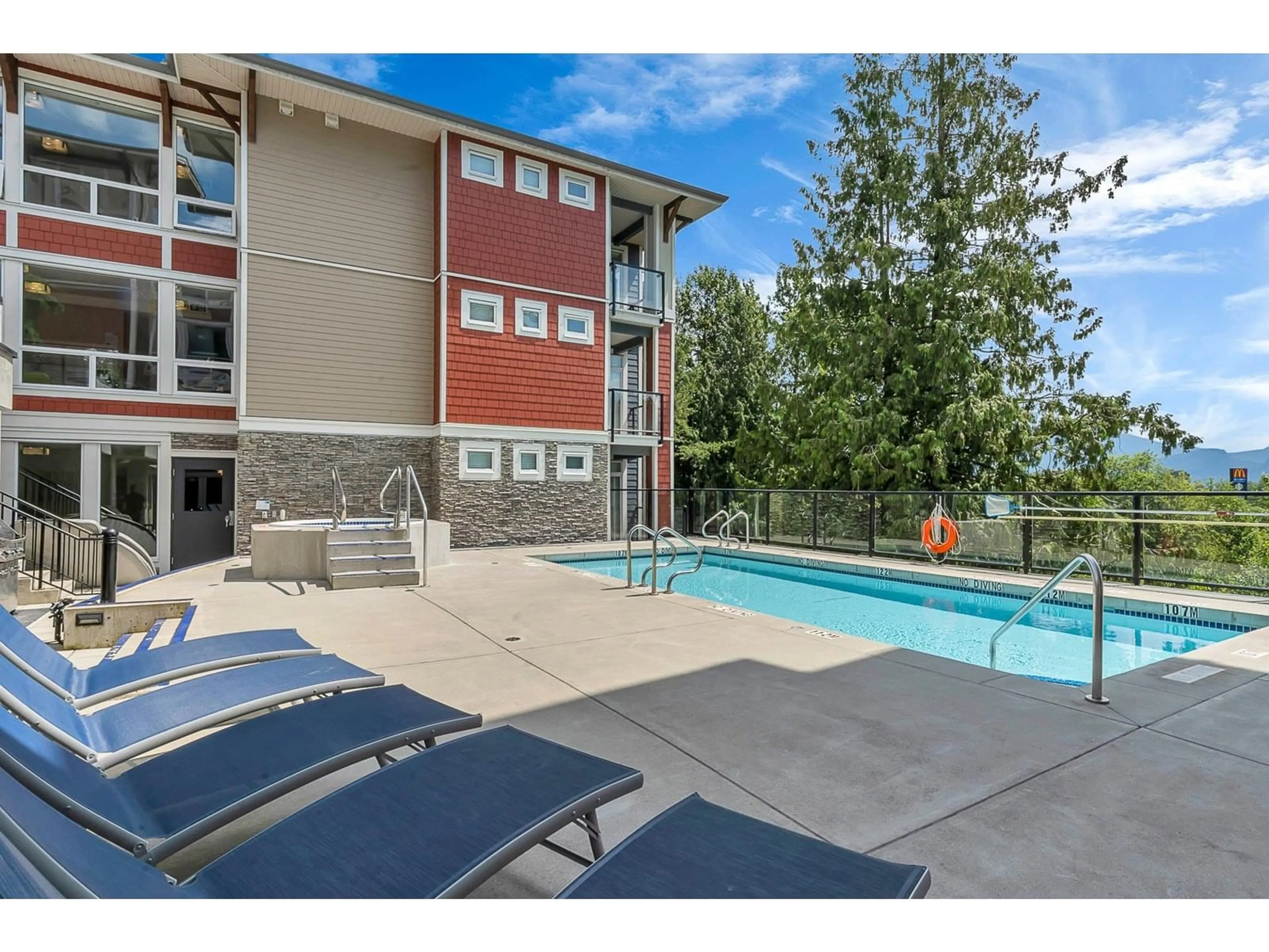 Pool for 209 - 2238 WHATCOM, Abbotsford British Columbia V3G0E6