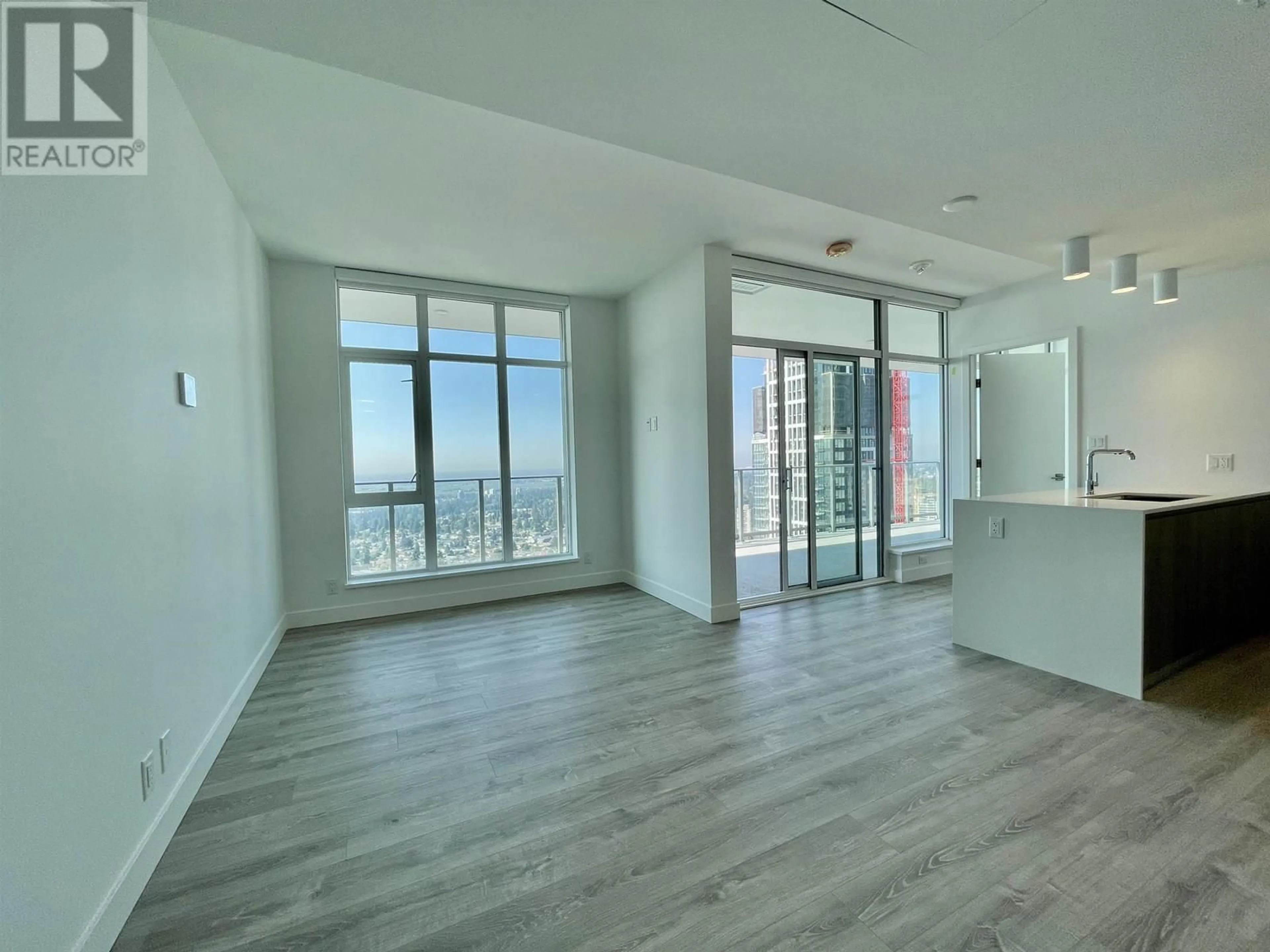 A pic of a room for 2506 - 6511 SUSSEX AVENUE, Burnaby British Columbia V5H0K5