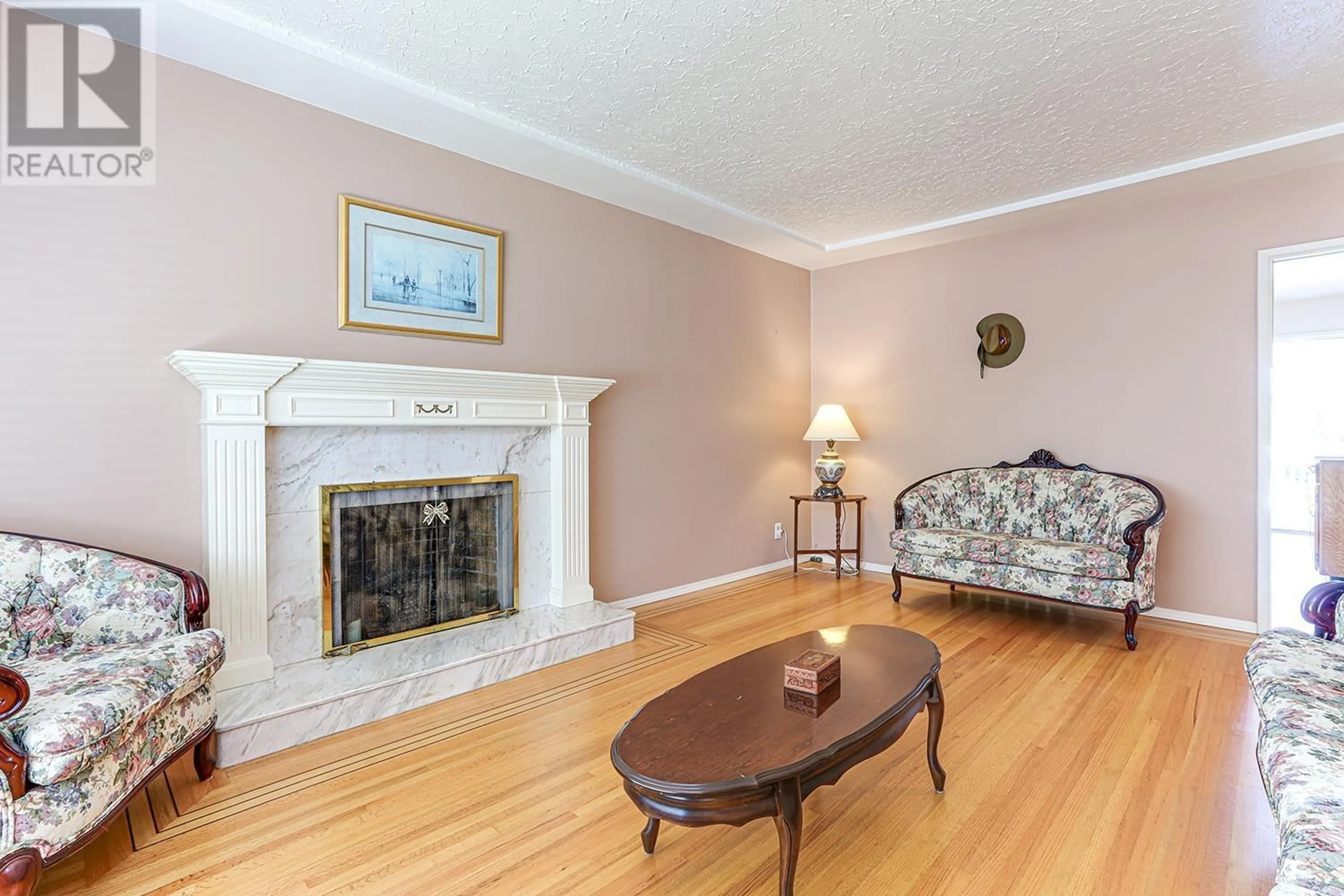 Living room with furniture, unknown for 2553 20TH AVENUE, Vancouver British Columbia V5M2T5