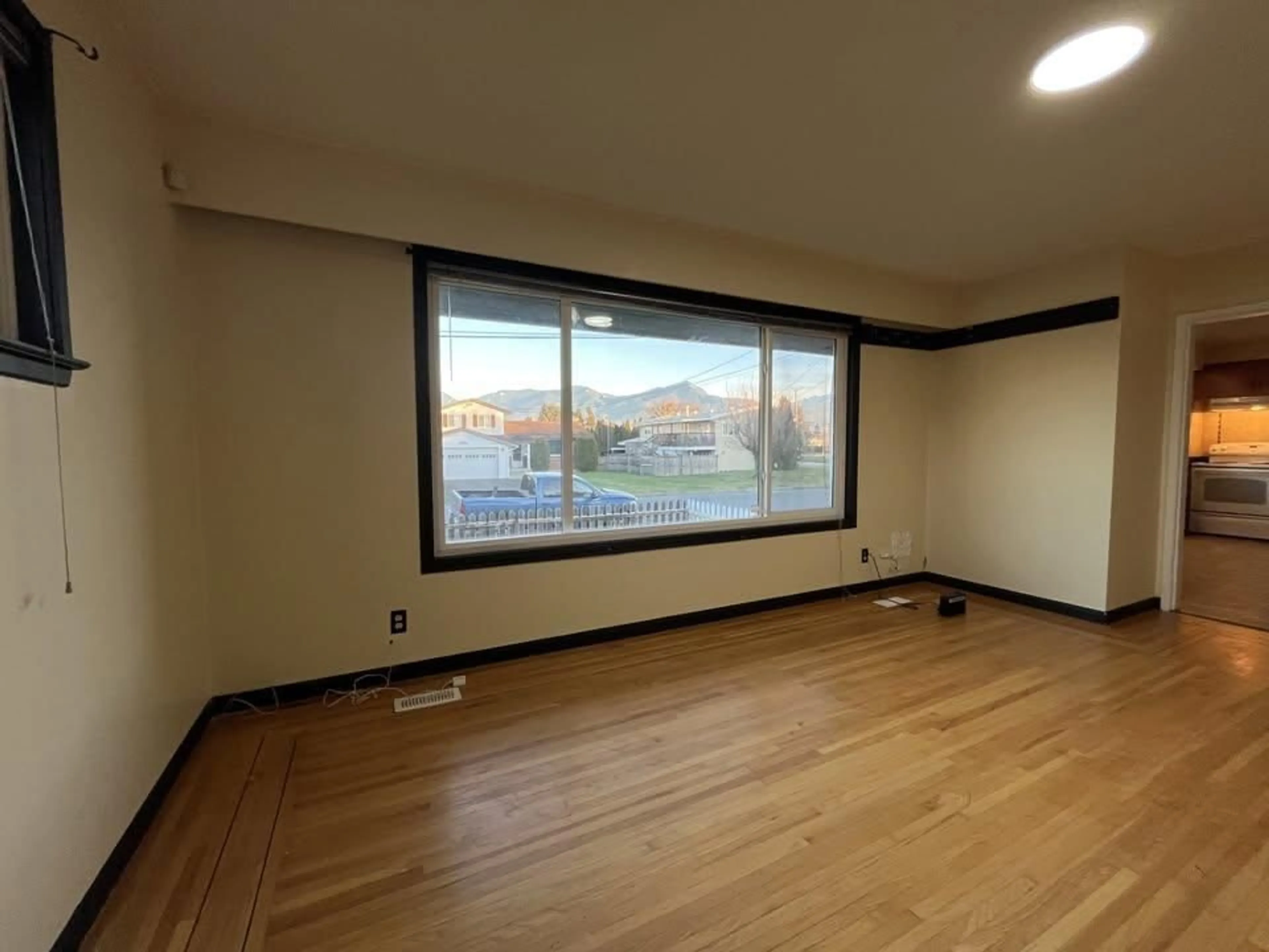 A pic of a room for 9215 CHARLES STREET, Chilliwack British Columbia V2P5K8