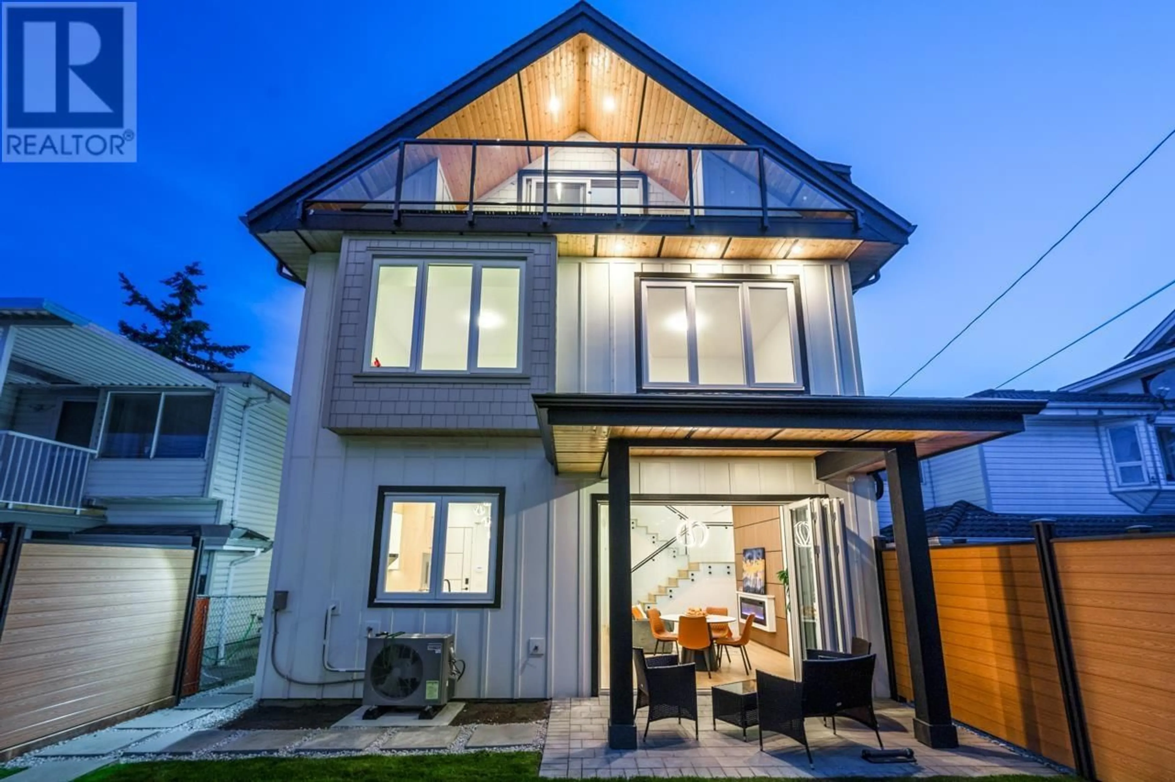 Unknown for 1 - 2124 RENFREW STREET, Vancouver British Columbia V5M3J5