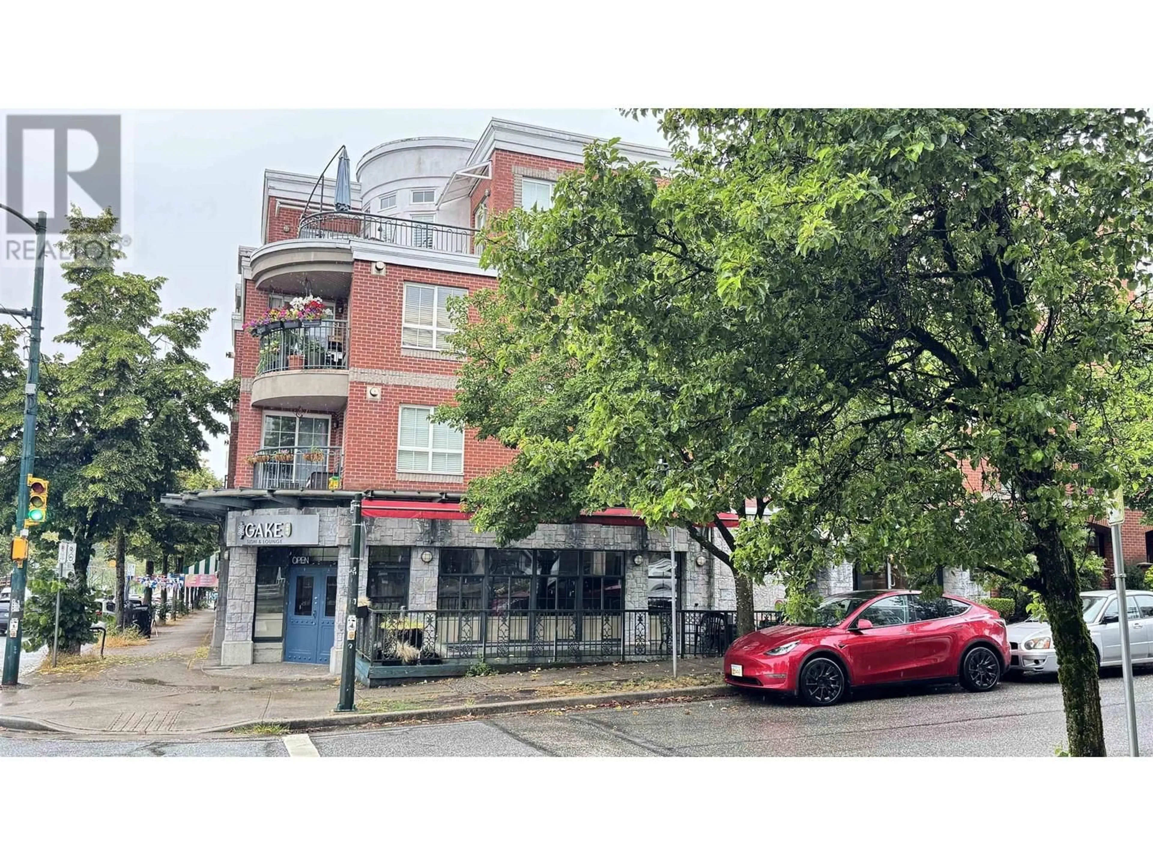 Parking for 210 - 1989 DUNBAR STREET, Vancouver British Columbia V6R4R5