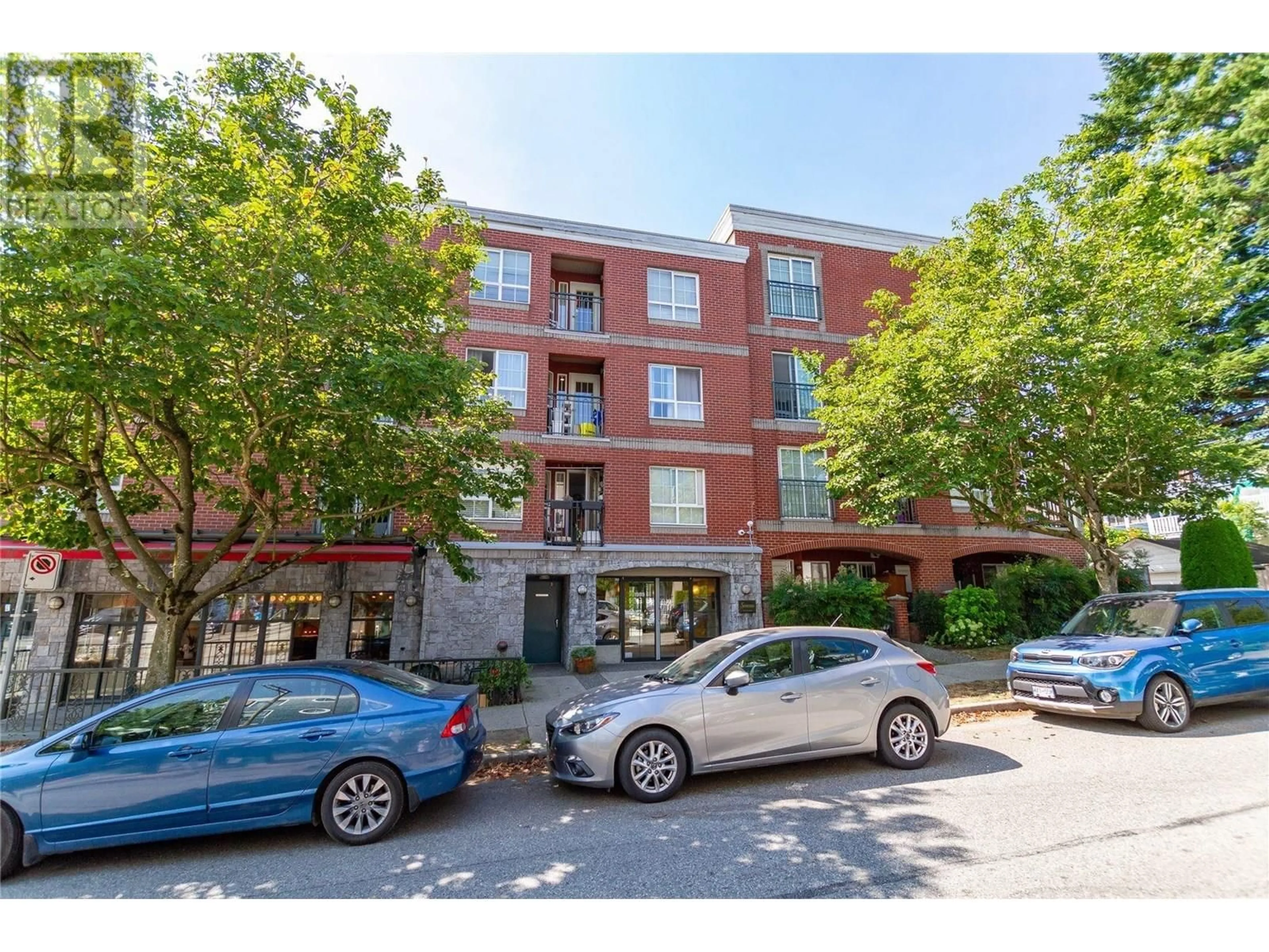 Unknown for 210 - 1989 DUNBAR STREET, Vancouver British Columbia V6R4R5