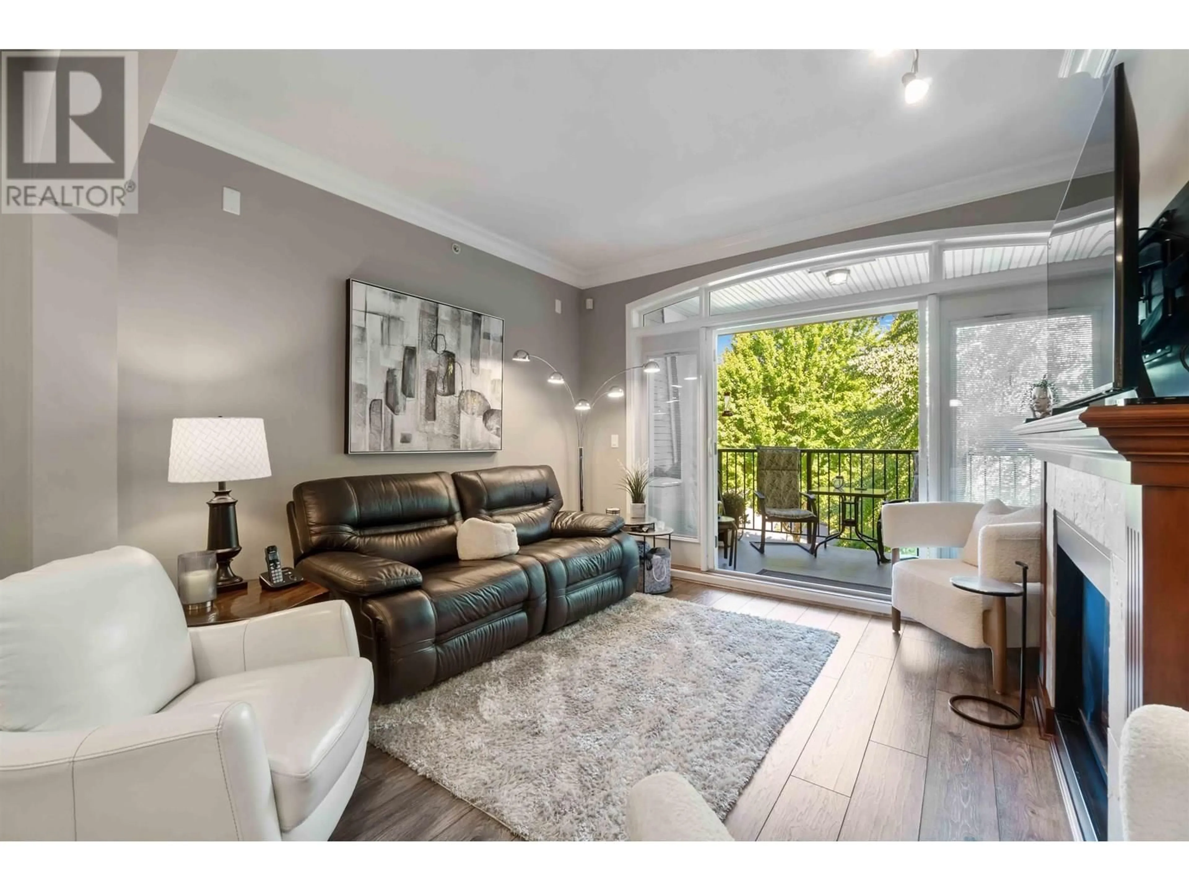 Living room with furniture, unknown for 318 - 990 ADAIR AVENUE, Coquitlam British Columbia V3K3V2