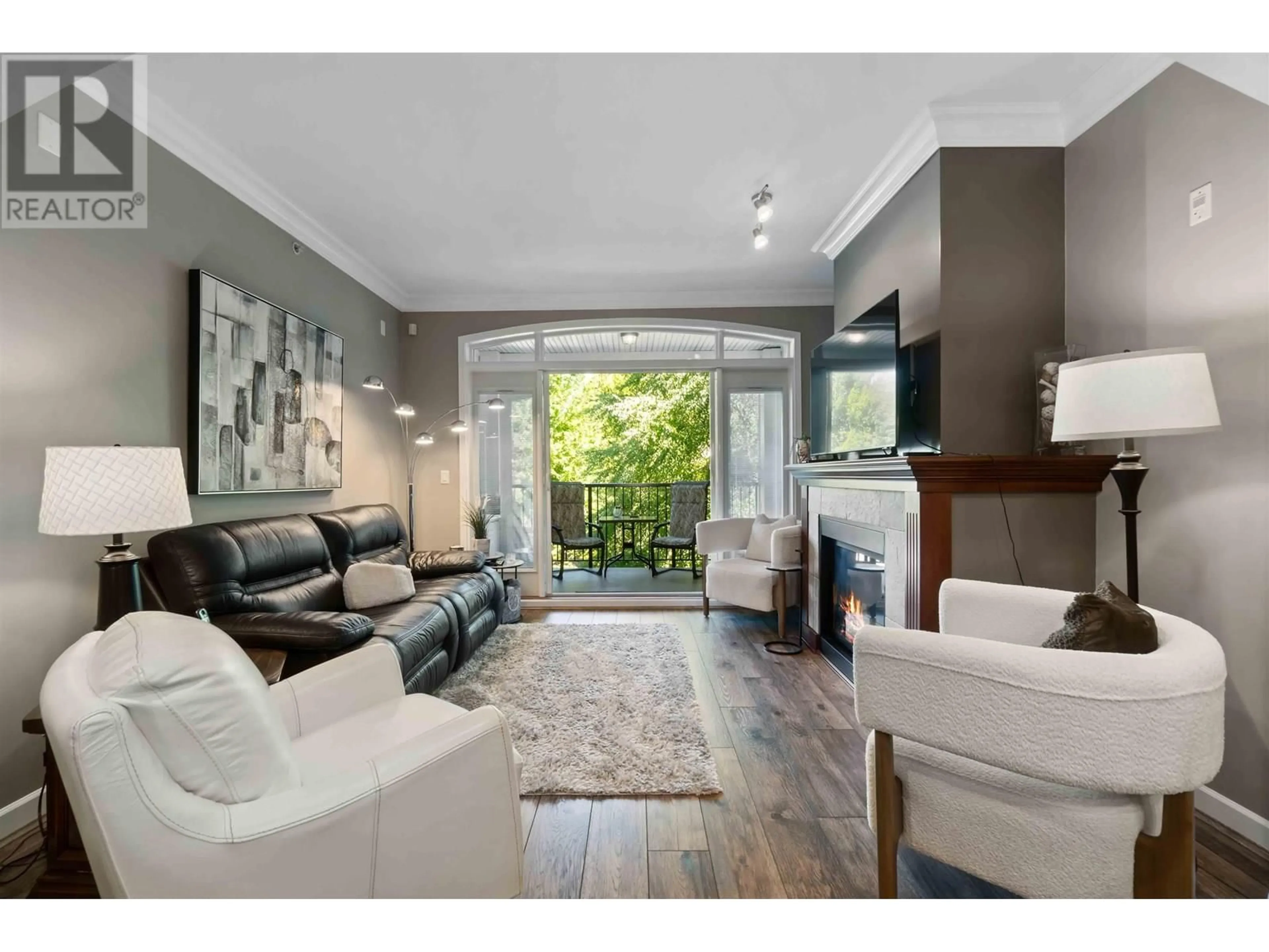 Living room with furniture, unknown for 318 - 990 ADAIR AVENUE, Coquitlam British Columbia V3K3V2