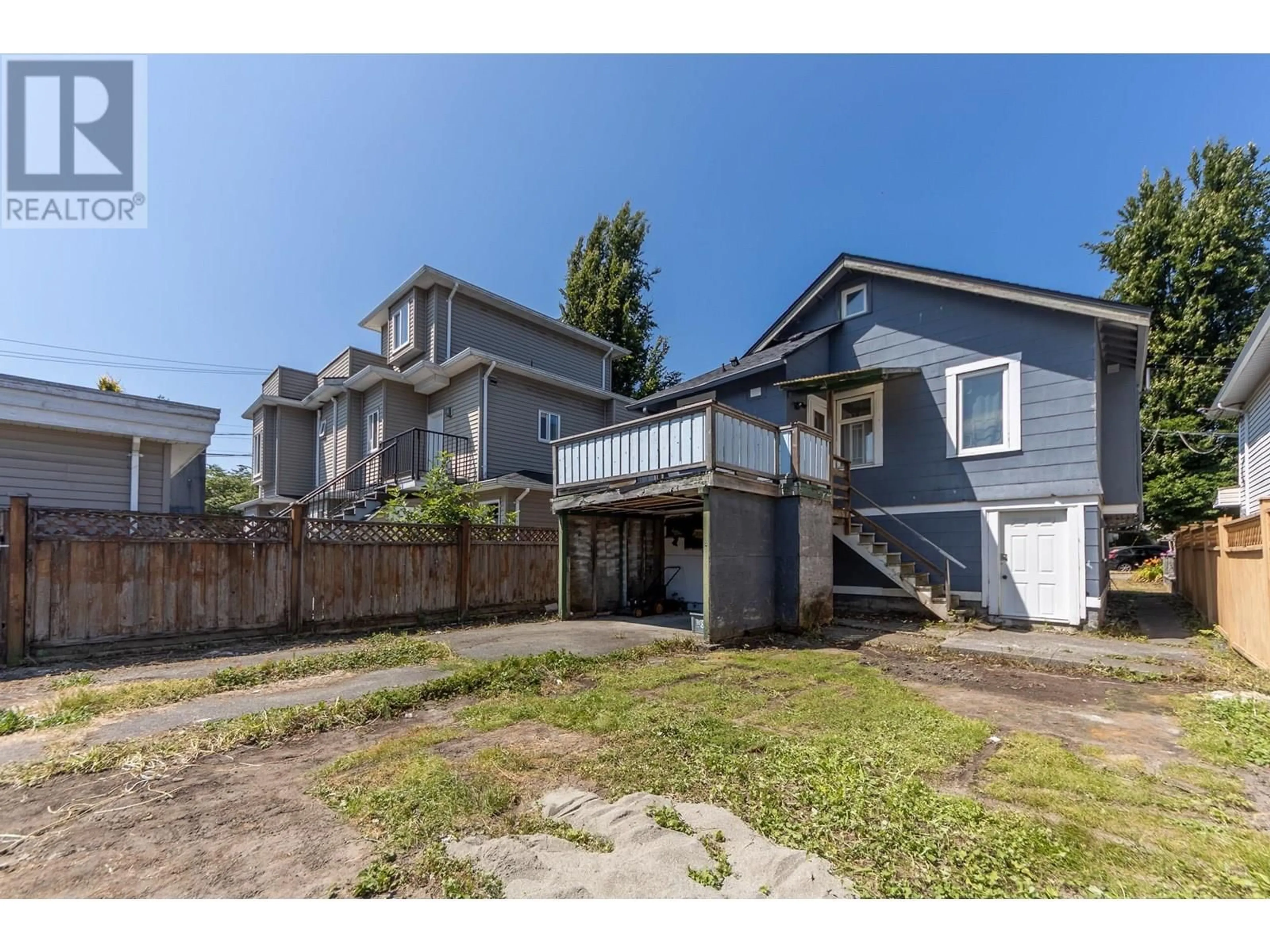 A pic from outside/outdoor area/front of a property/back of a property/a pic from drone, street for 4836 CLARENDON STREET, Vancouver British Columbia V5R3J4