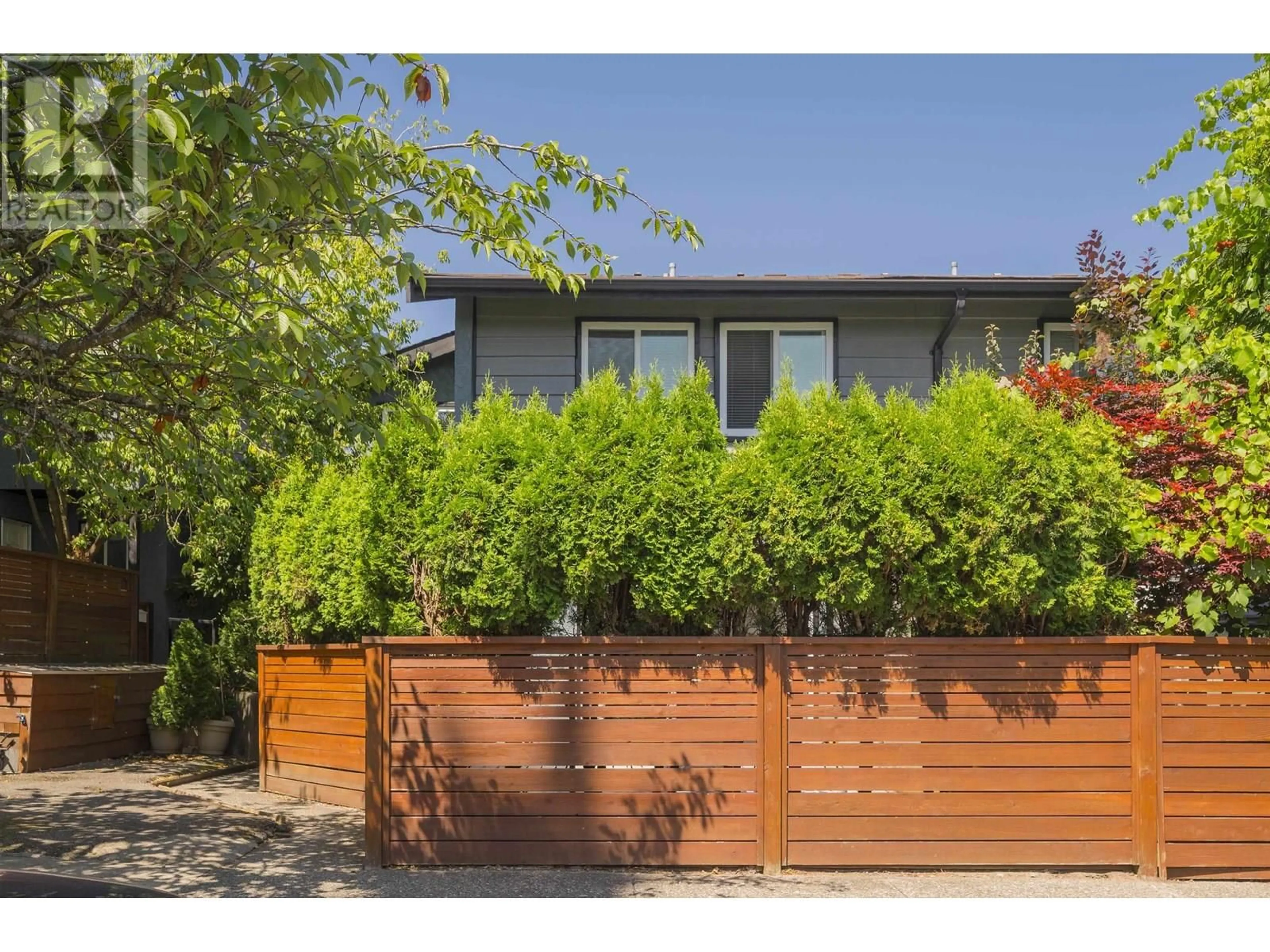 Unknown for 976 HOWIE AVENUE, Coquitlam British Columbia V3J1T3