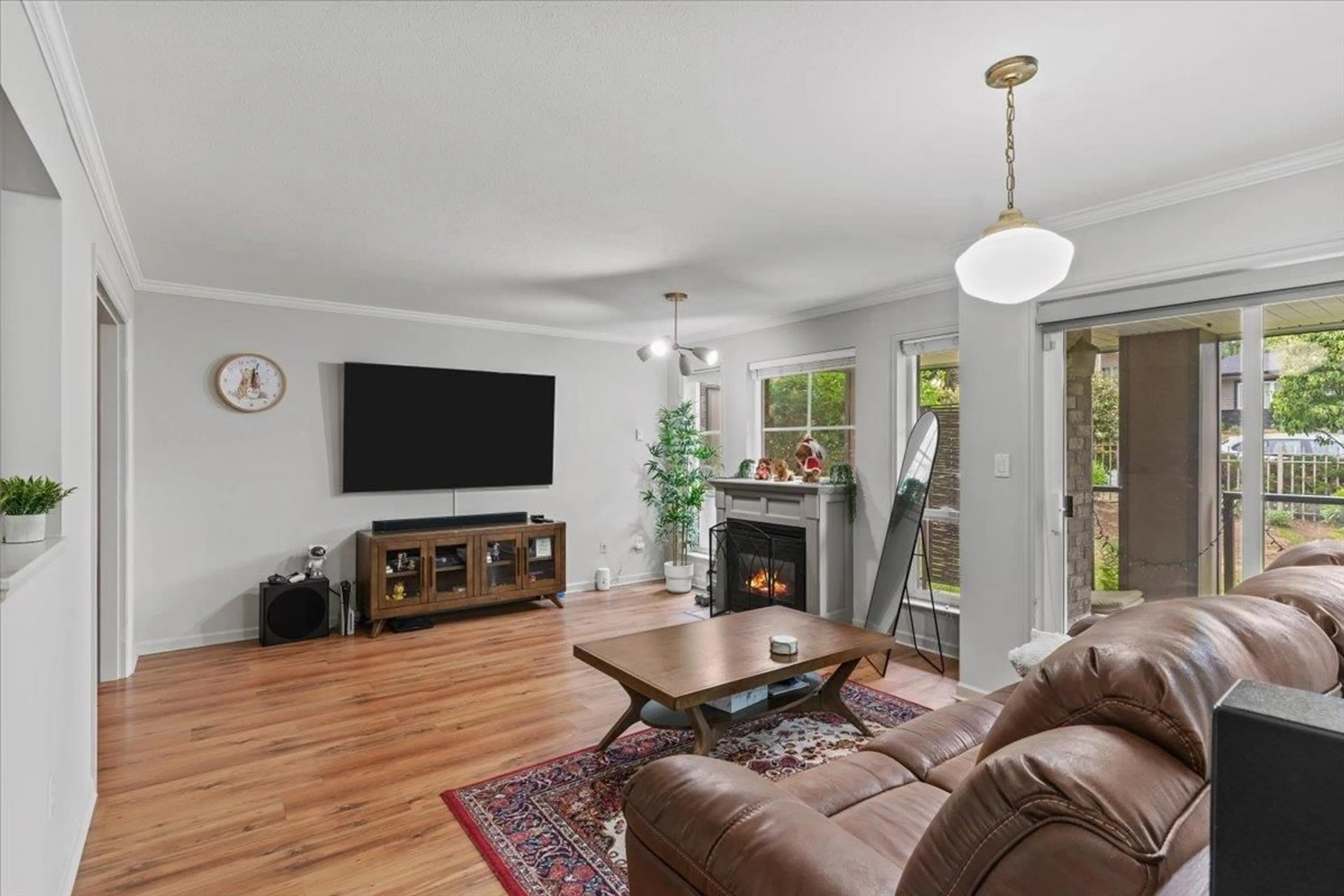 Living room with furniture, unknown for 113 - 33150 4TH, Mission British Columbia V2V7A3