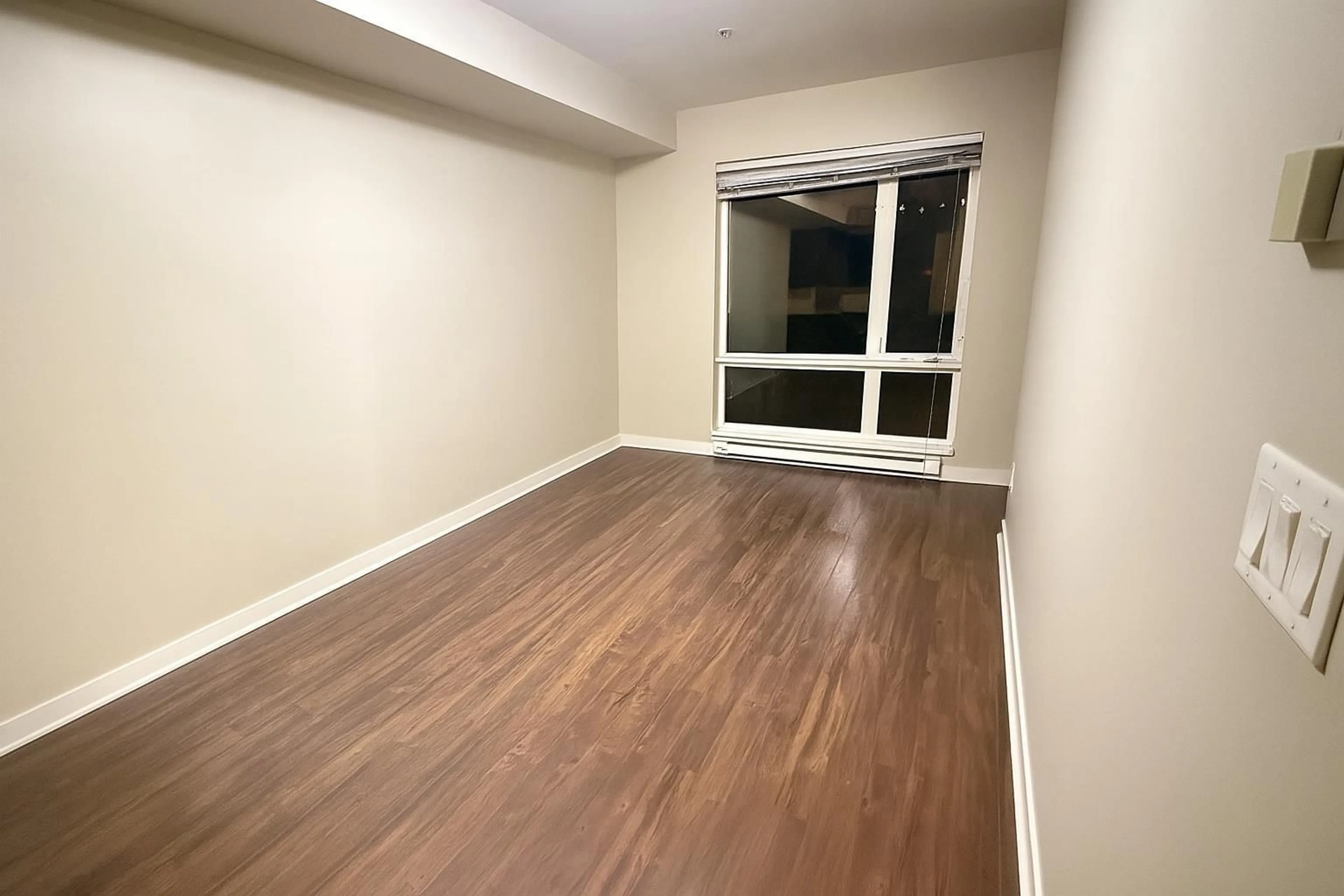 A pic of a room for 302 - 13321 102A, Surrey British Columbia V3T1P6