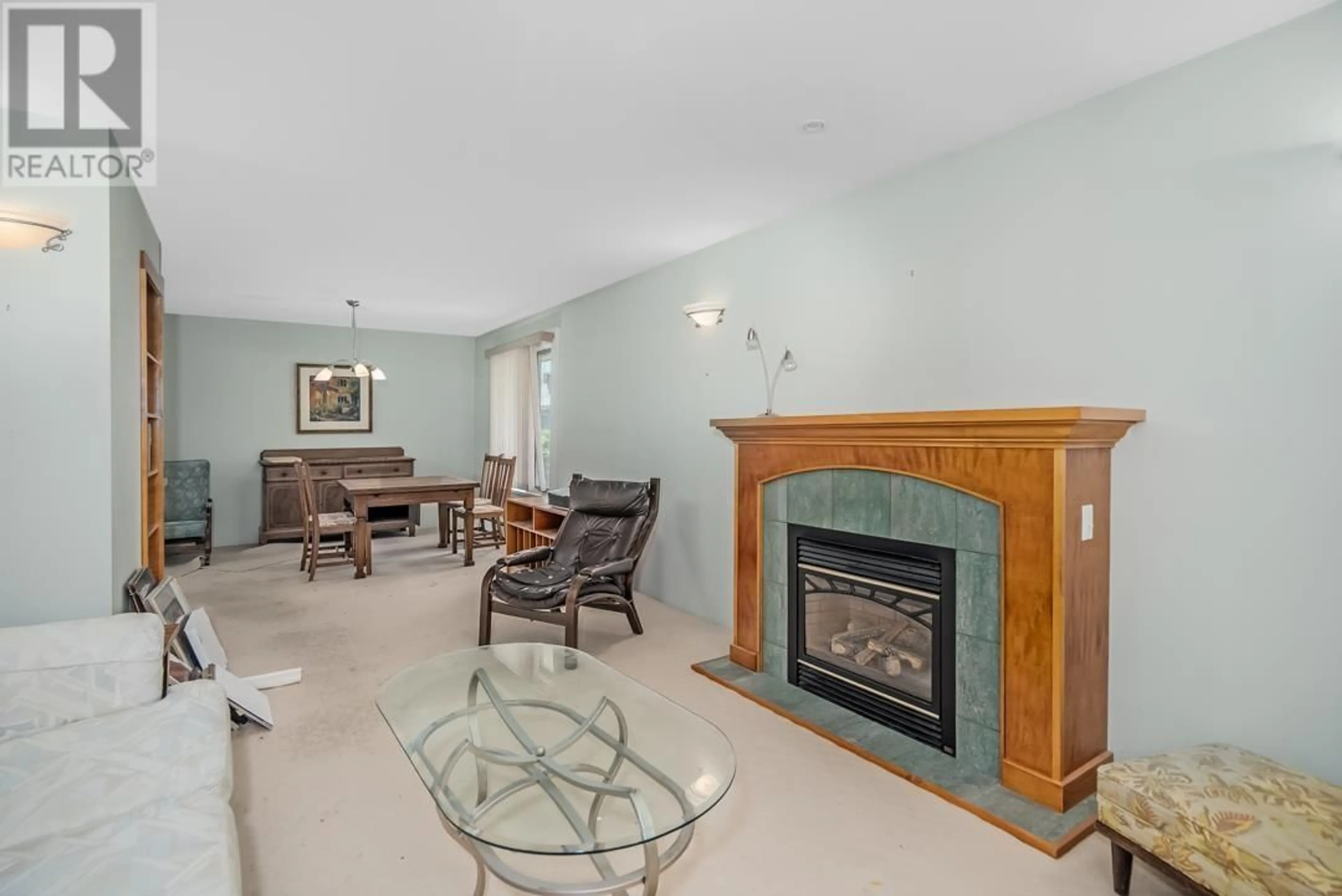 Living room with furniture, unknown for 2464 19TH AVENUE, Vancouver British Columbia V5M2R9