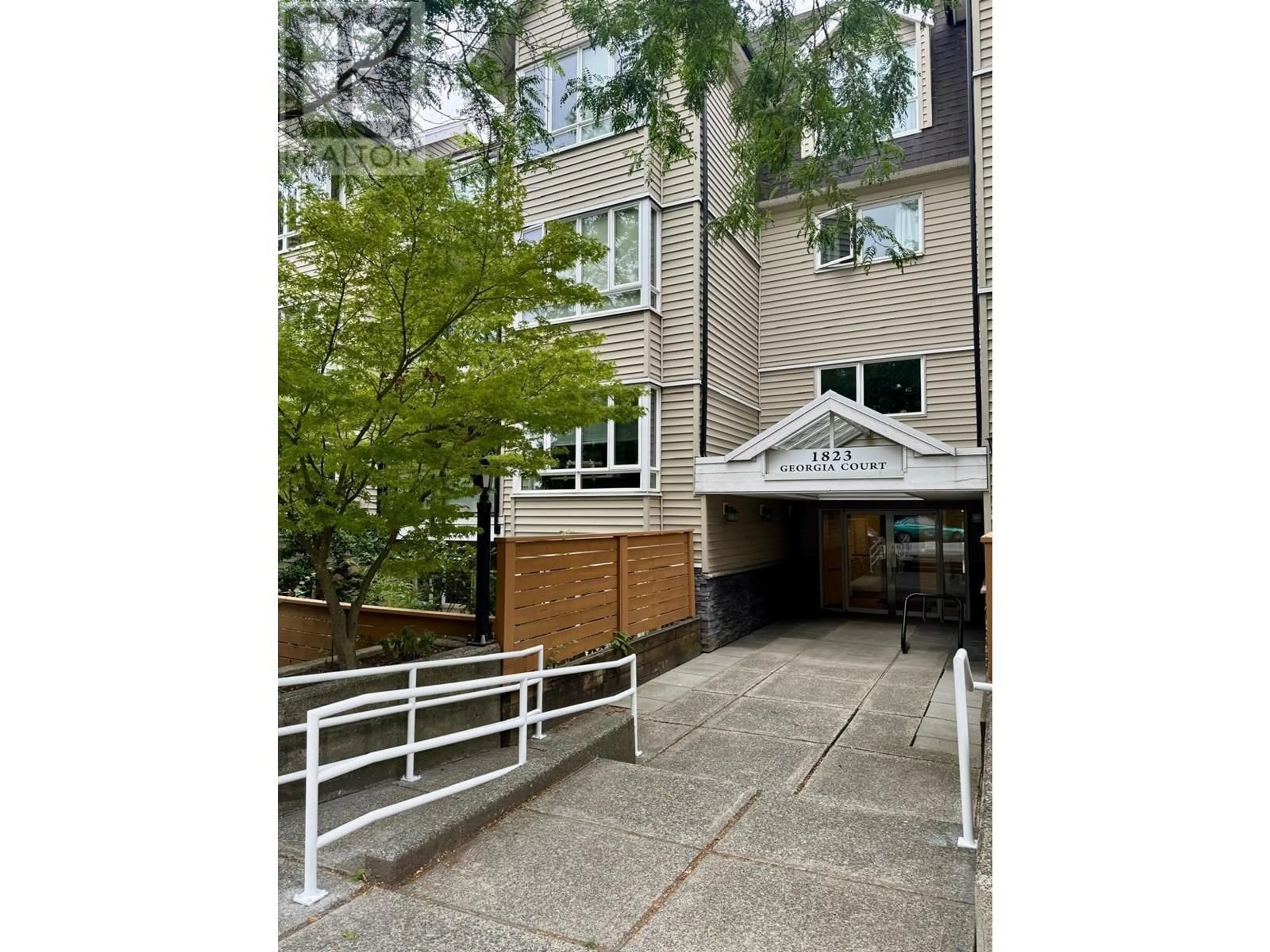 Unknown for 205 - 1823 GEORGIA STREET, Vancouver British Columbia V5L2B5