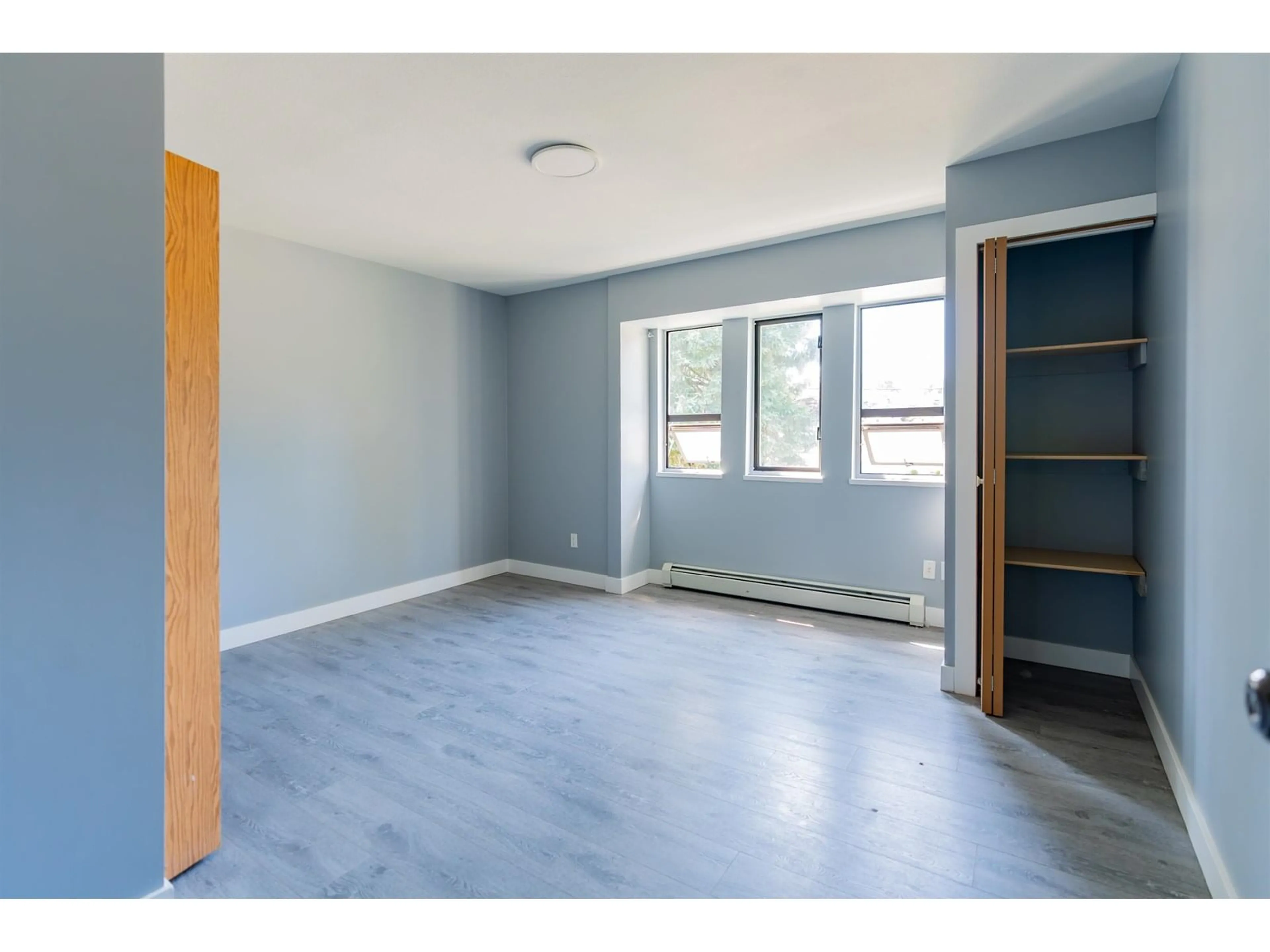 A pic of a room for 13174 111, Surrey British Columbia V3T2S3